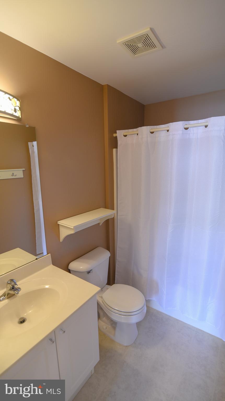 WHISPERING HILLS - Residential