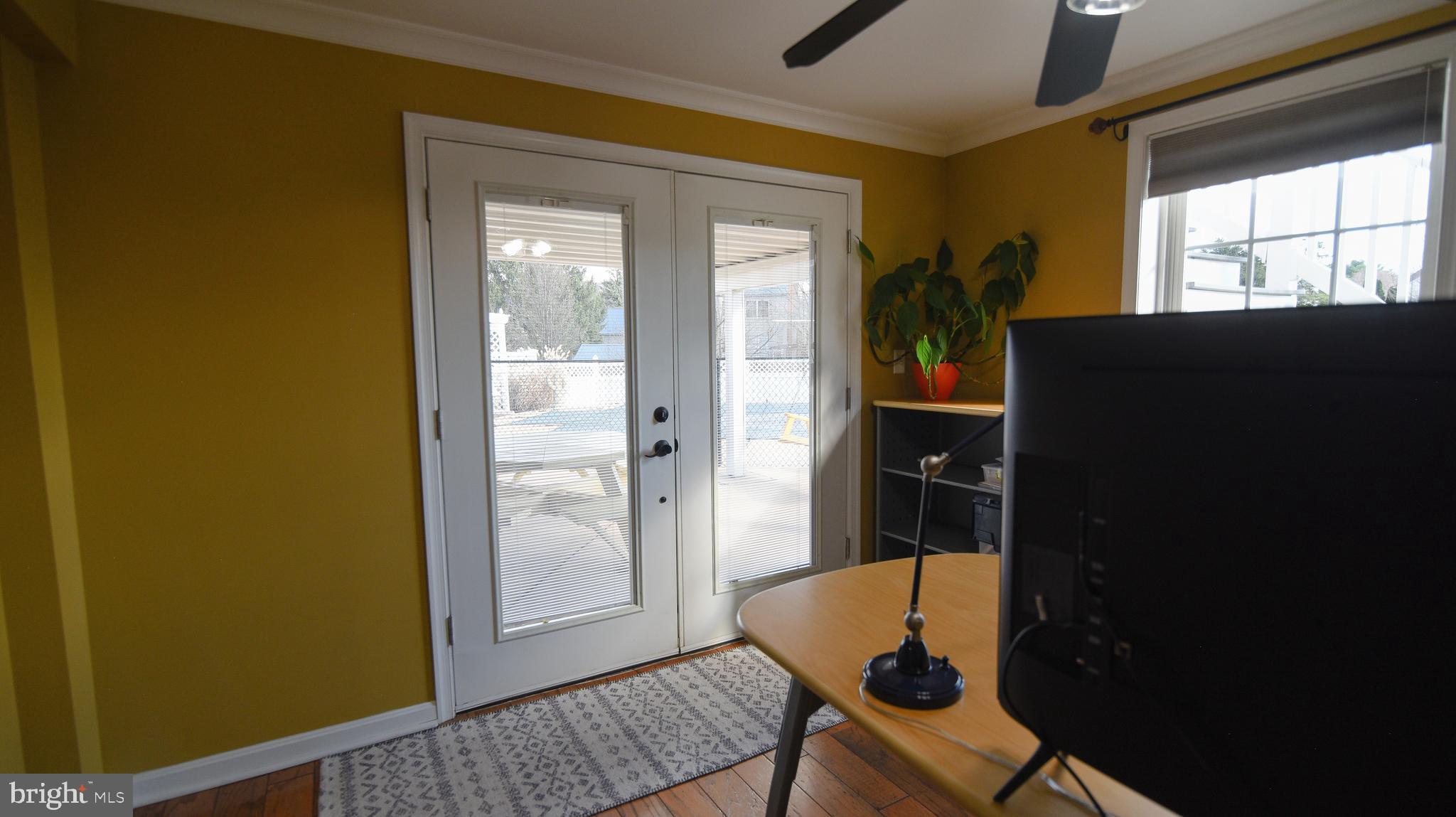 WHISPERING HILLS - Residential