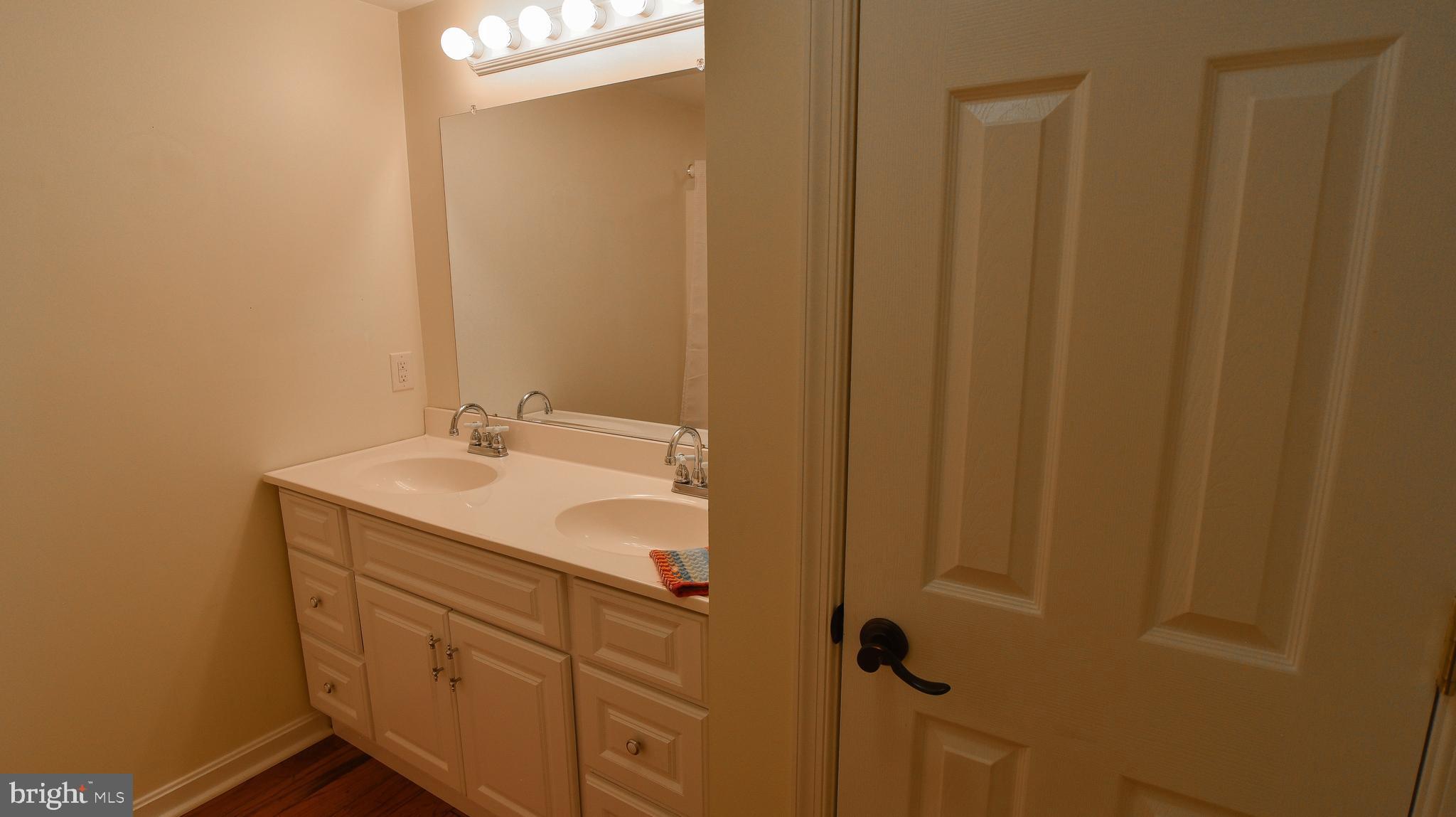 WHISPERING HILLS - Residential