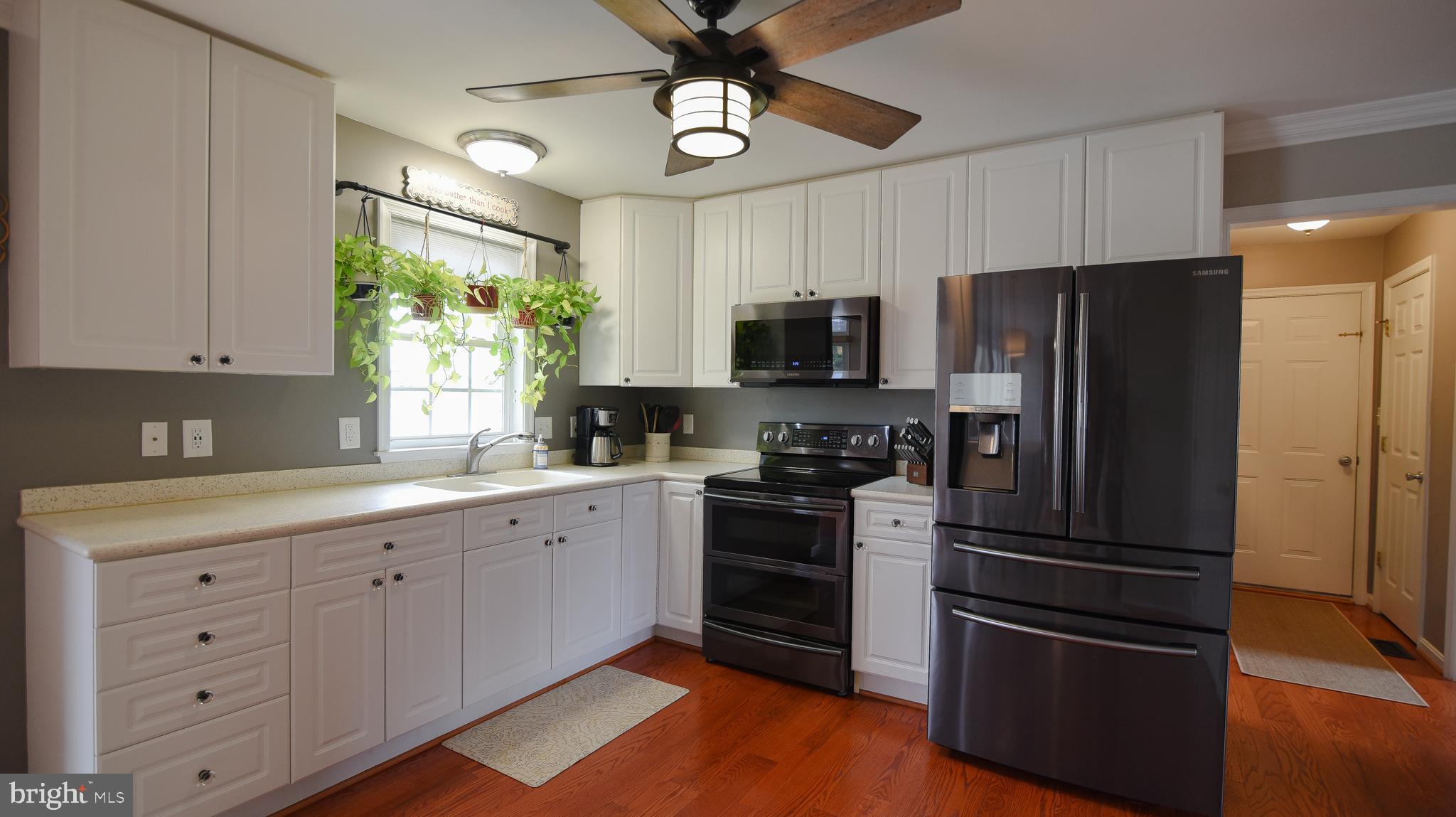 WHISPERING HILLS - Residential