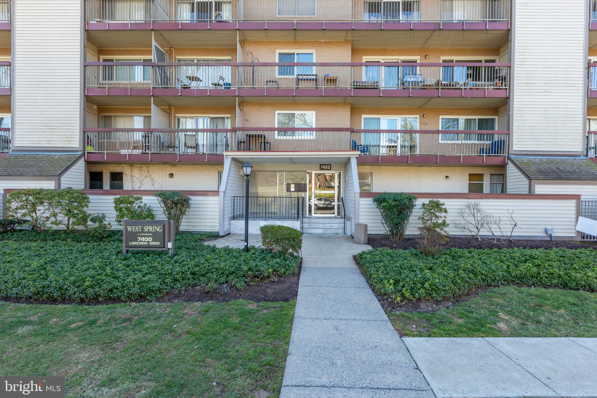 WEST SPRING - Residential