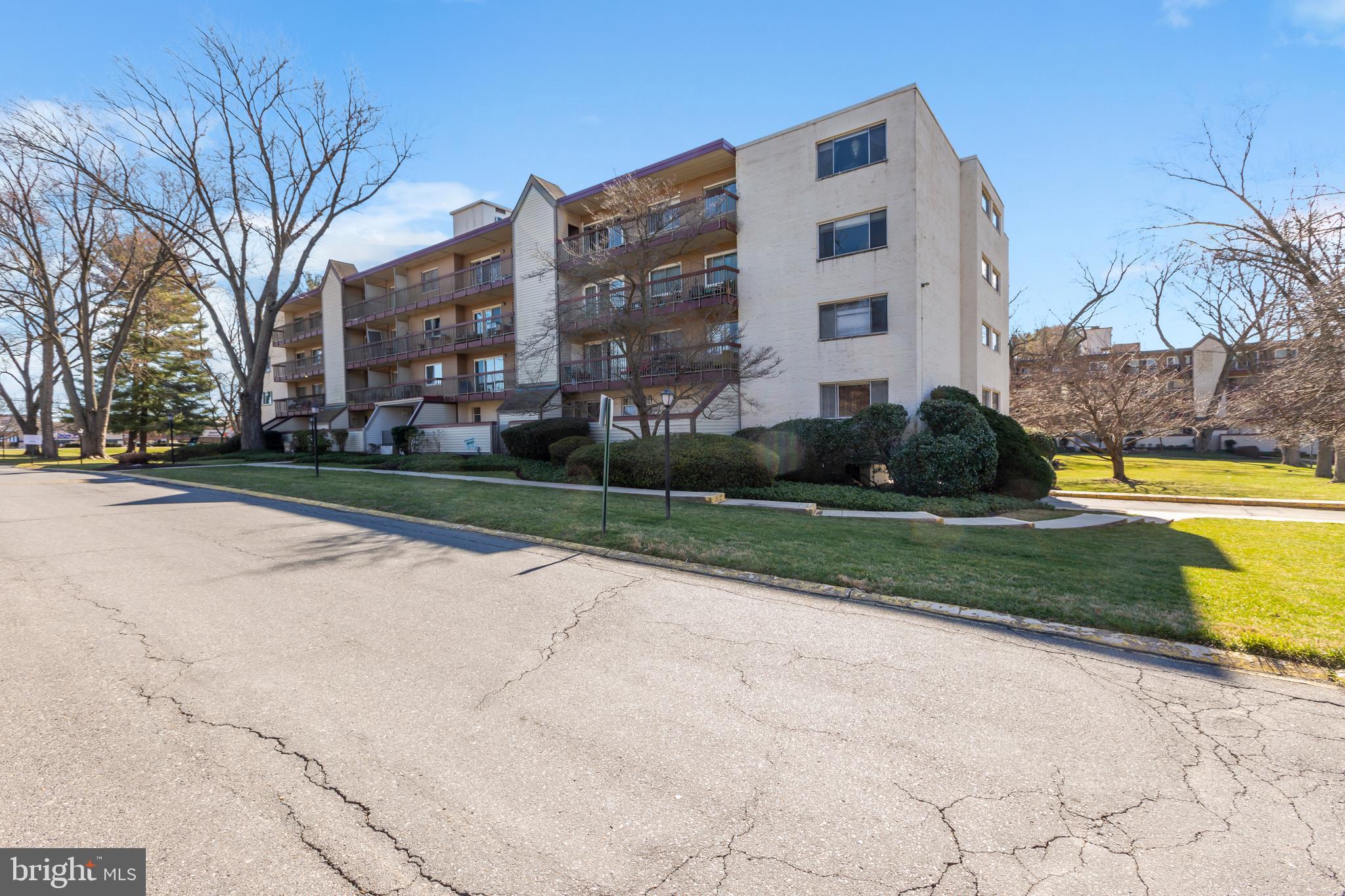 WEST SPRING - Residential