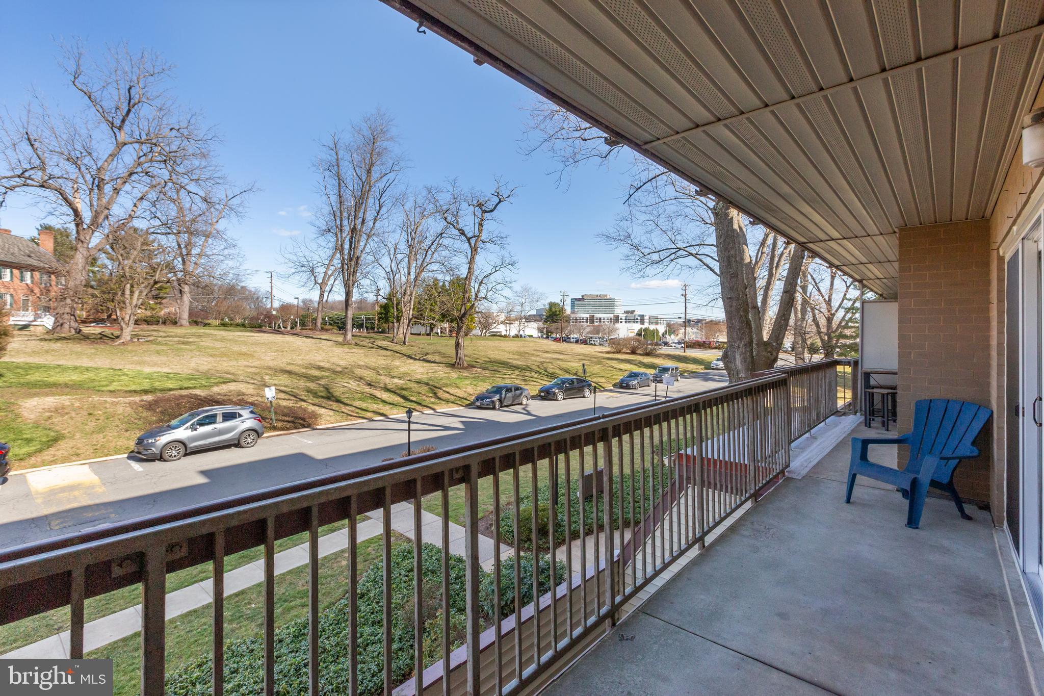 WEST SPRING - Residential