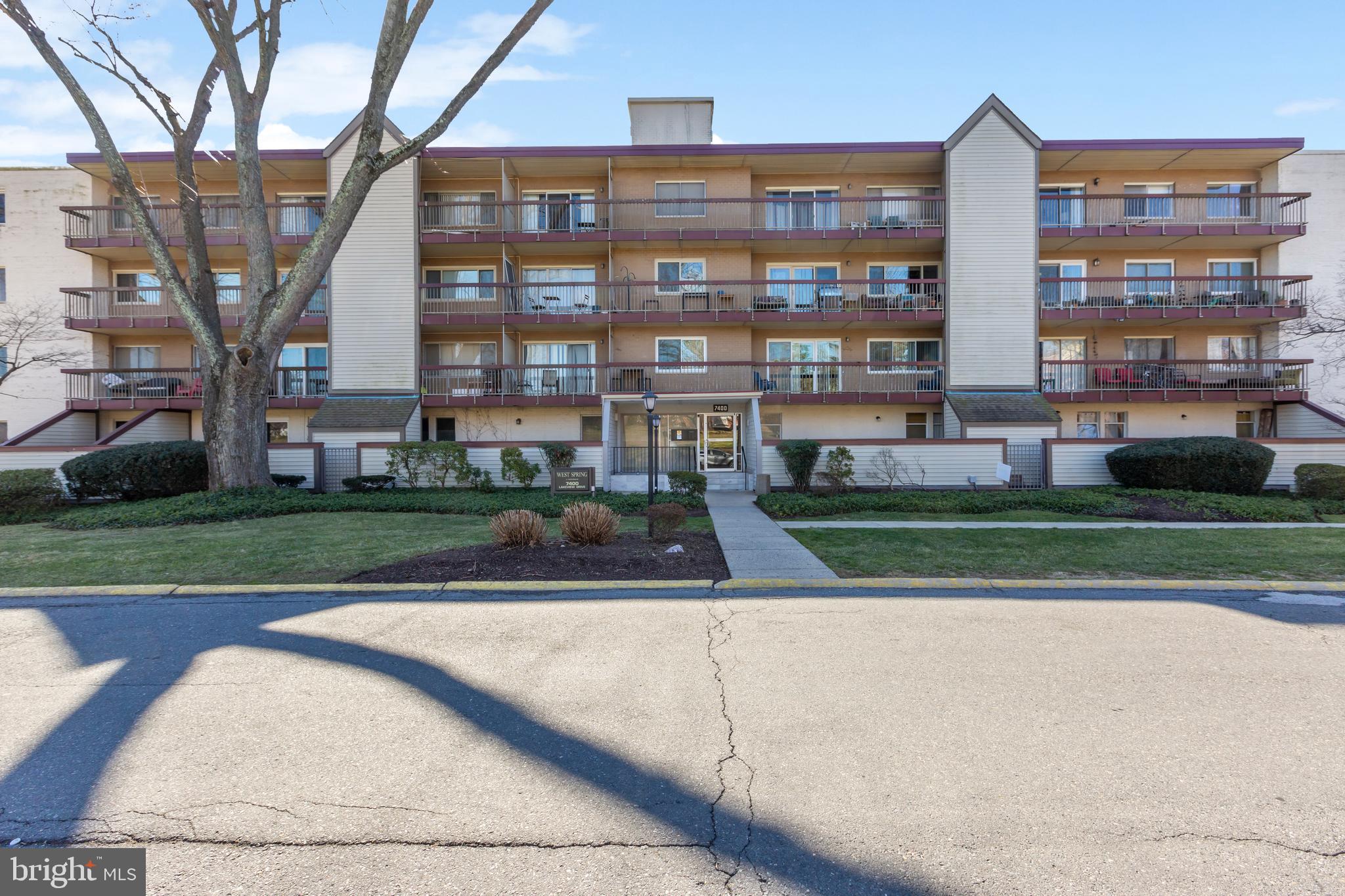 WEST SPRING - Residential