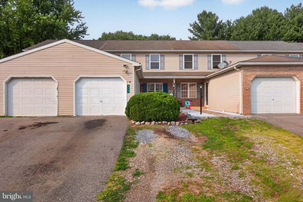 Photo of 317 Groffdale Road, QUARRYVILLE, PA 17566 (MLS # PALA2092938)