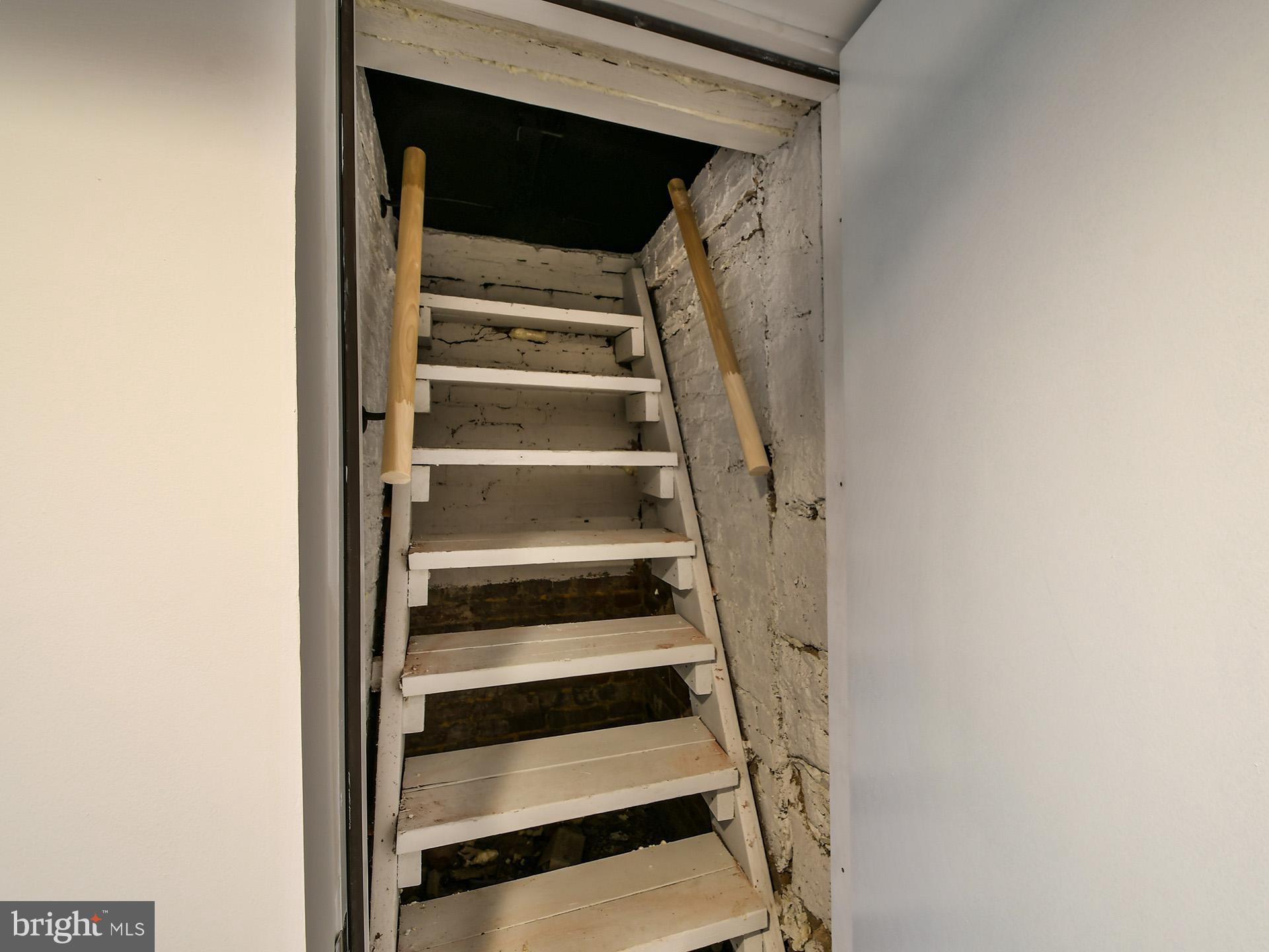 BALTIMORE EAST - SOUTH CLIFTON PARK HIST. DISTRICT - Residential Lease