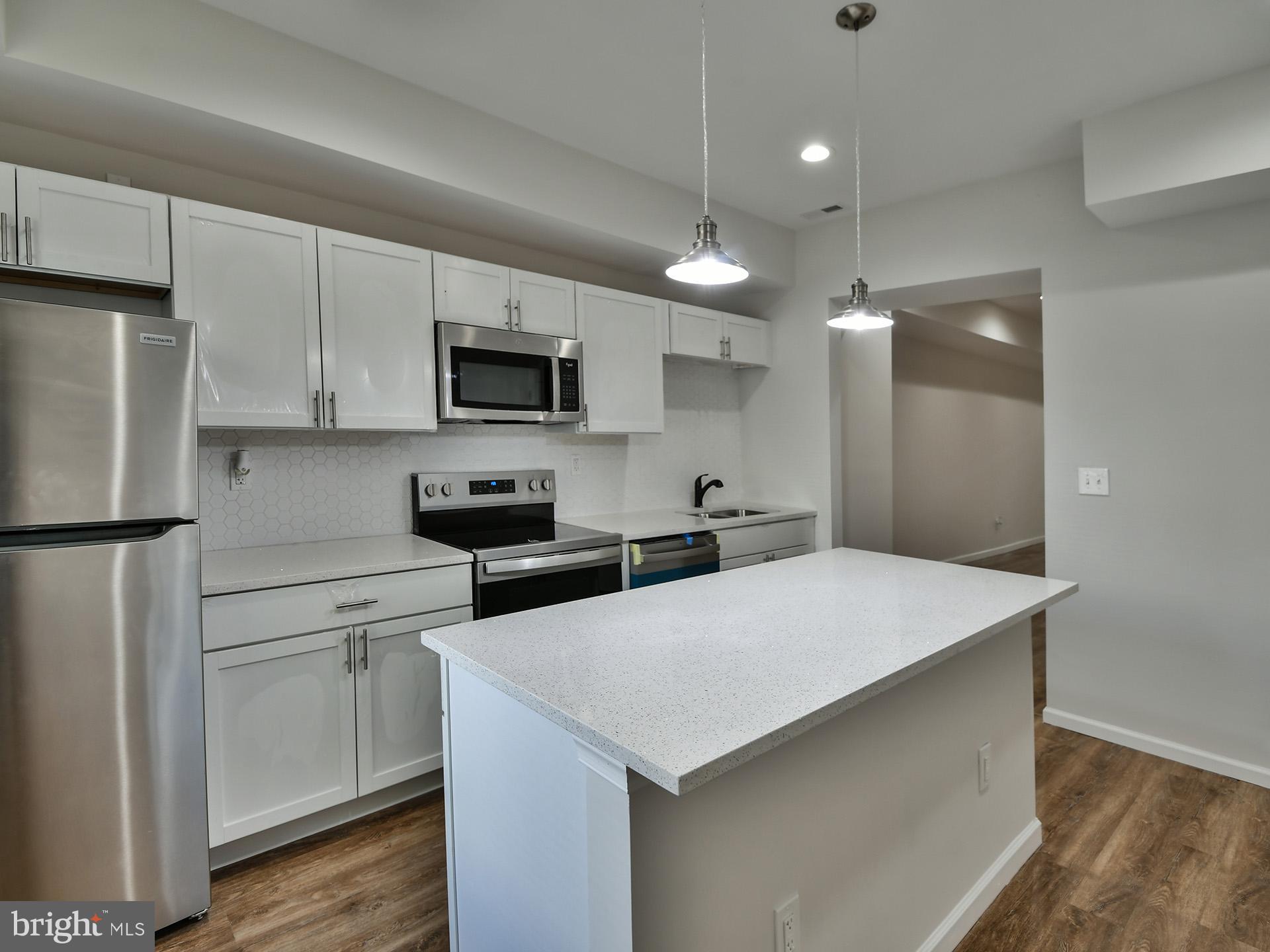 BALTIMORE EAST - SOUTH CLIFTON PARK HIST. DISTRICT - Residential Lease