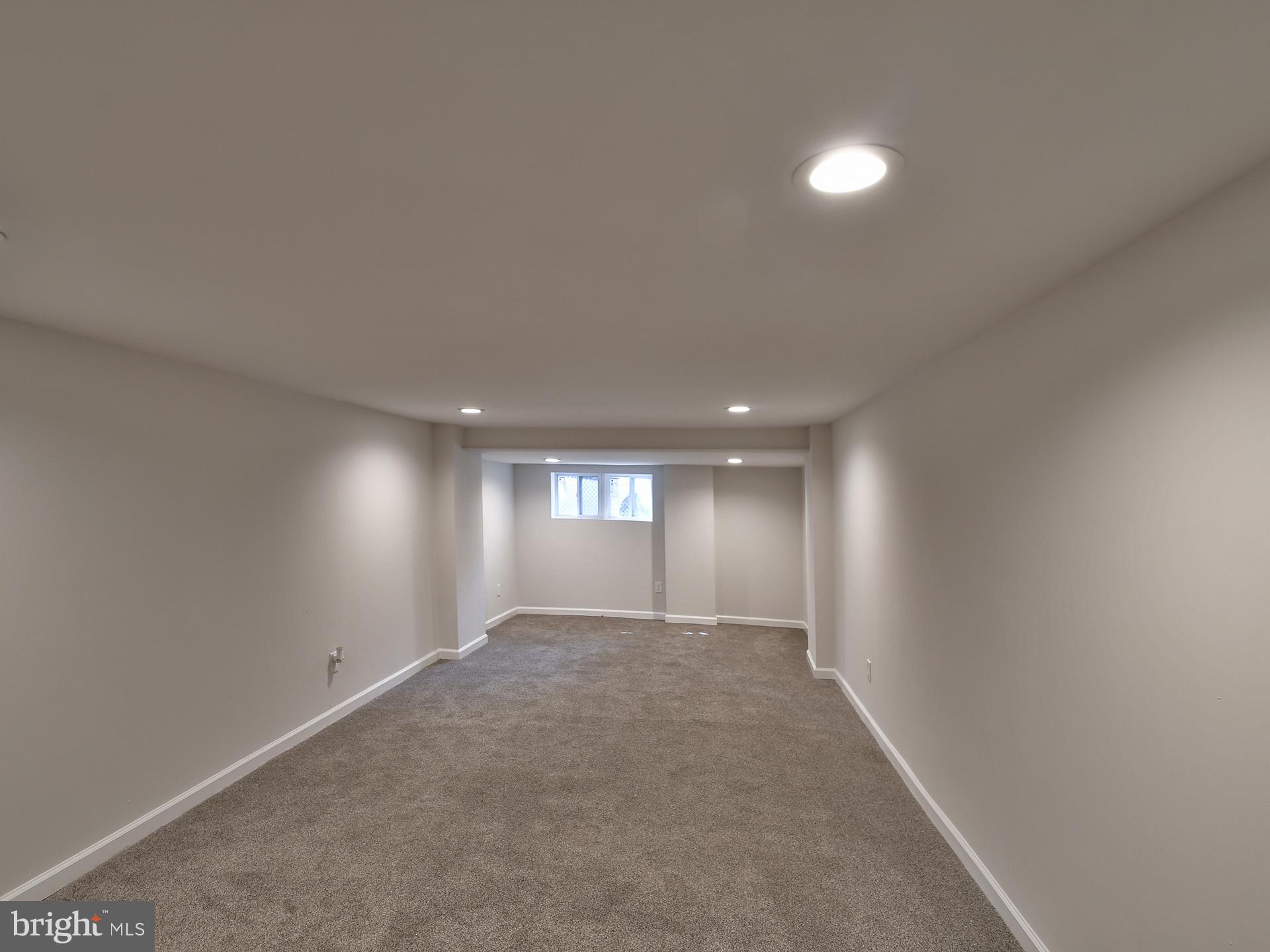 BALTIMORE EAST - SOUTH CLIFTON PARK HIST. DISTRICT - Residential Lease