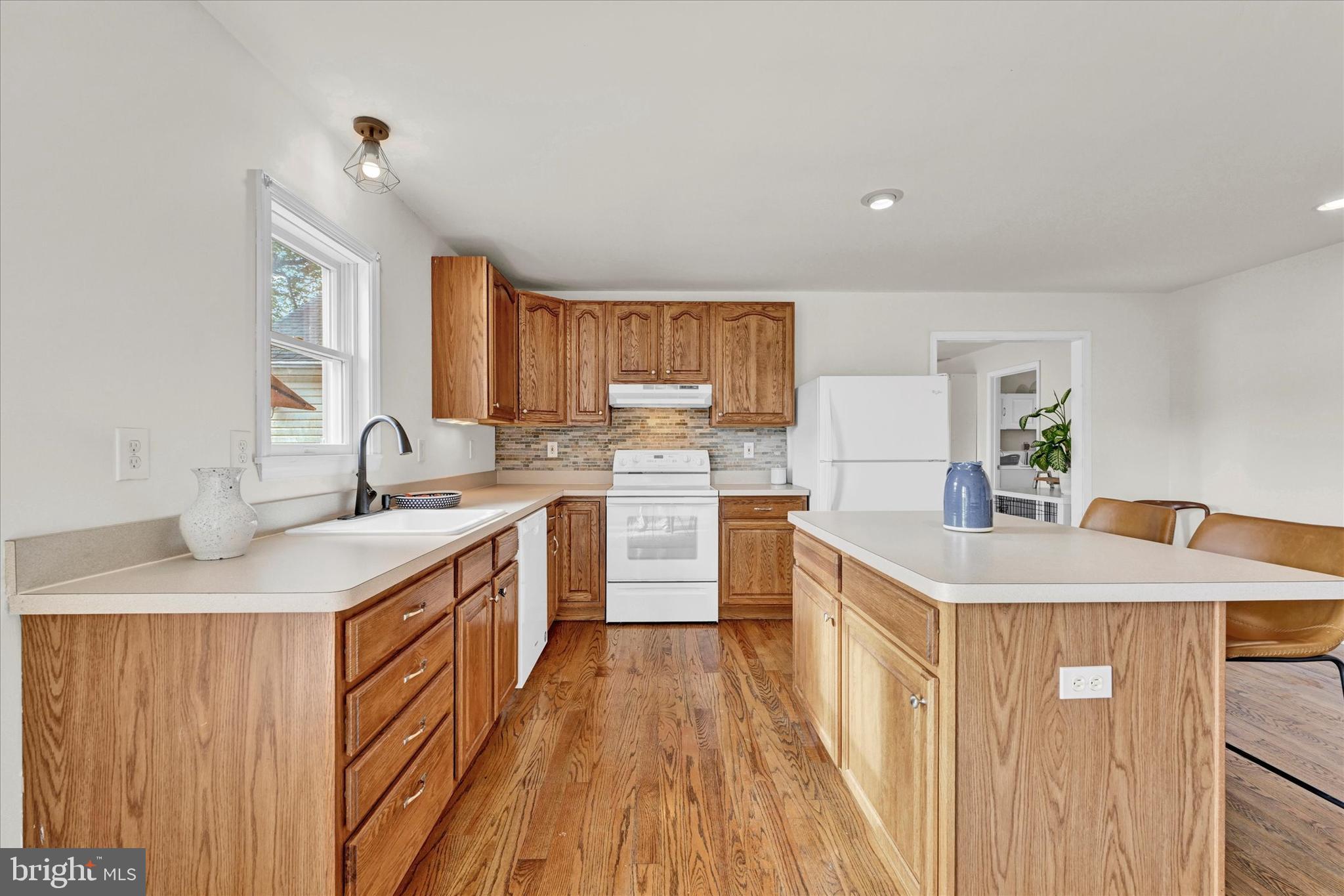 REGULARS - Residential