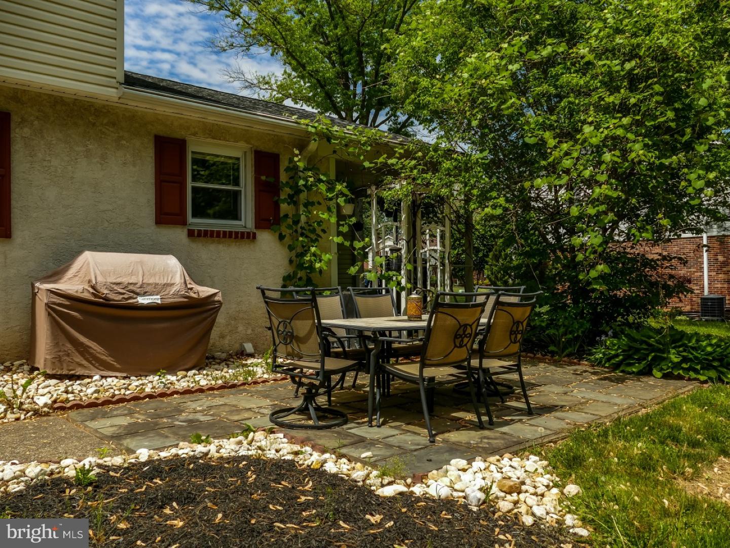 GRAVEL HILL FARM - Residential