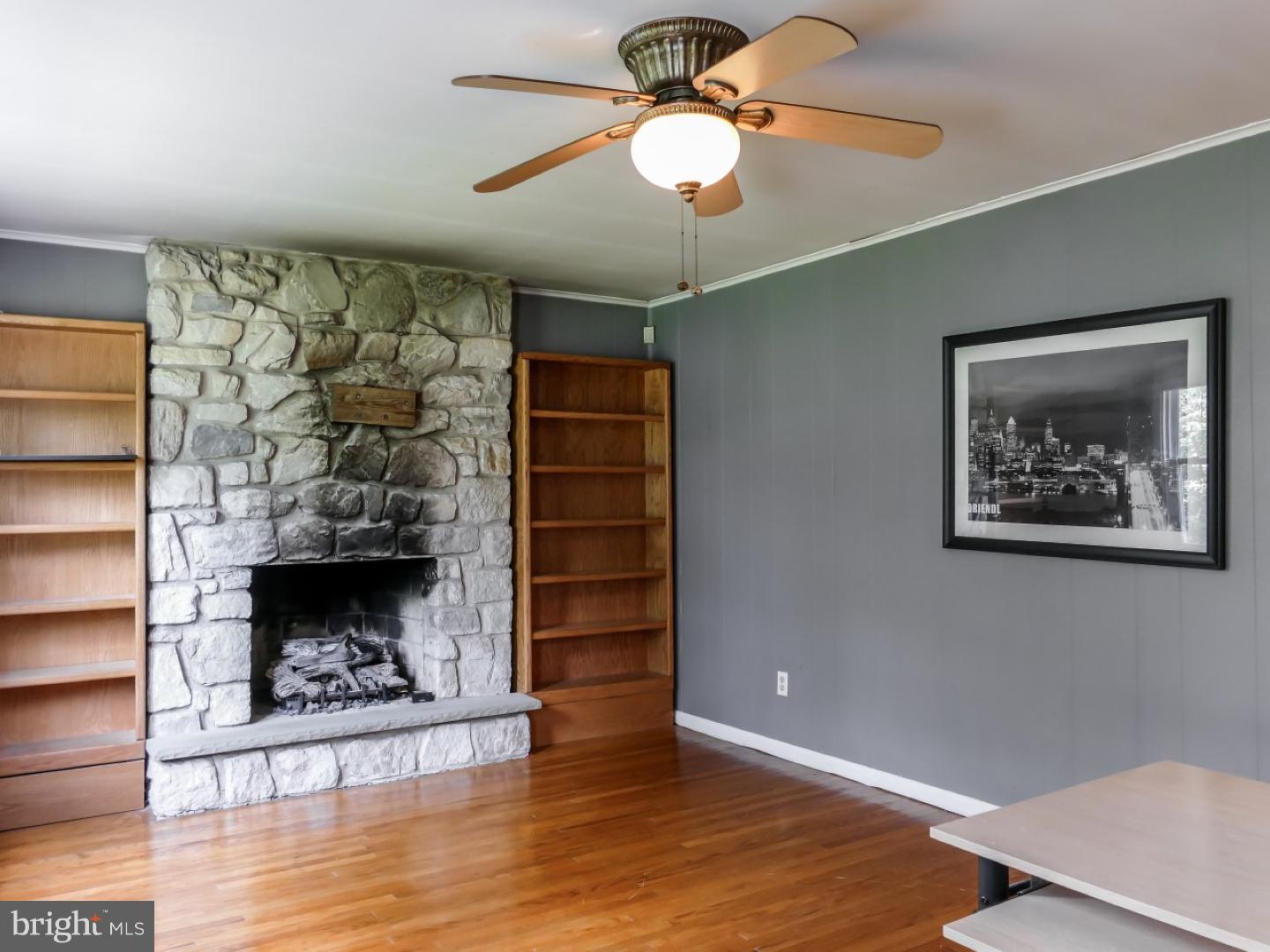 GRAVEL HILL FARM - Residential