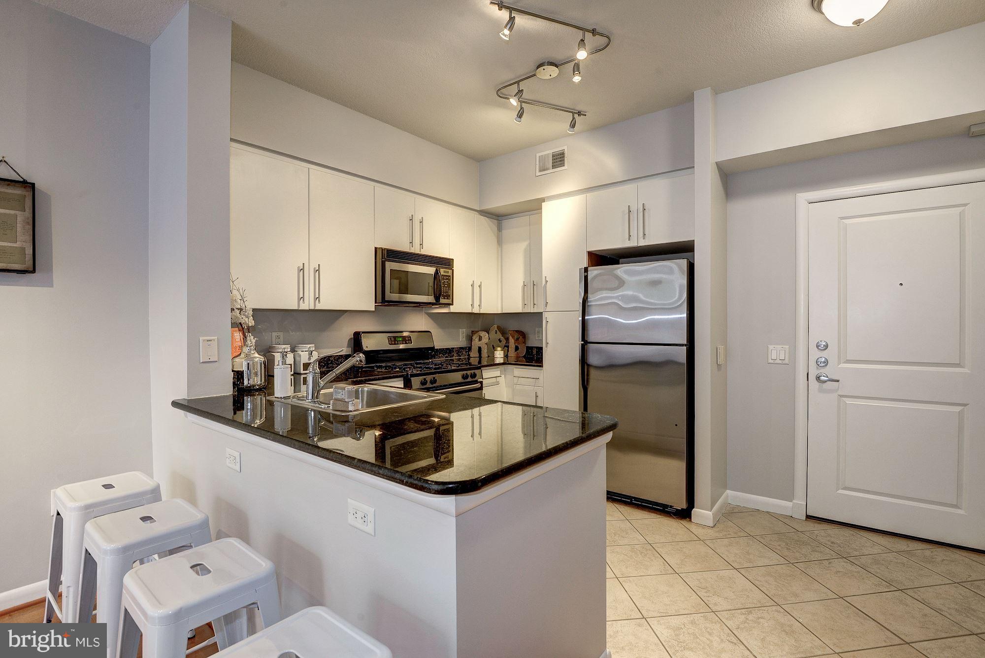 CLARENDON - Residential