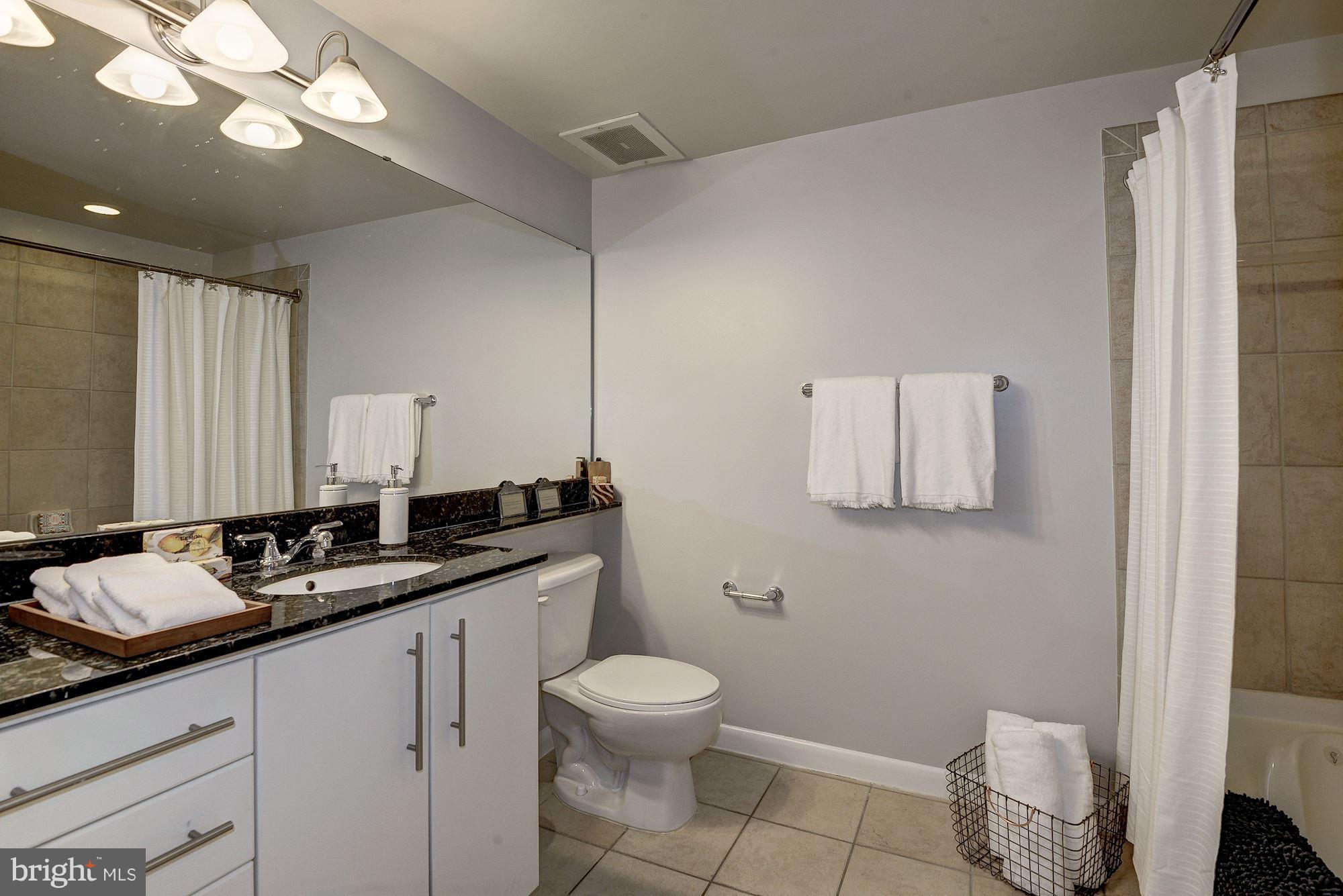 CLARENDON - Residential