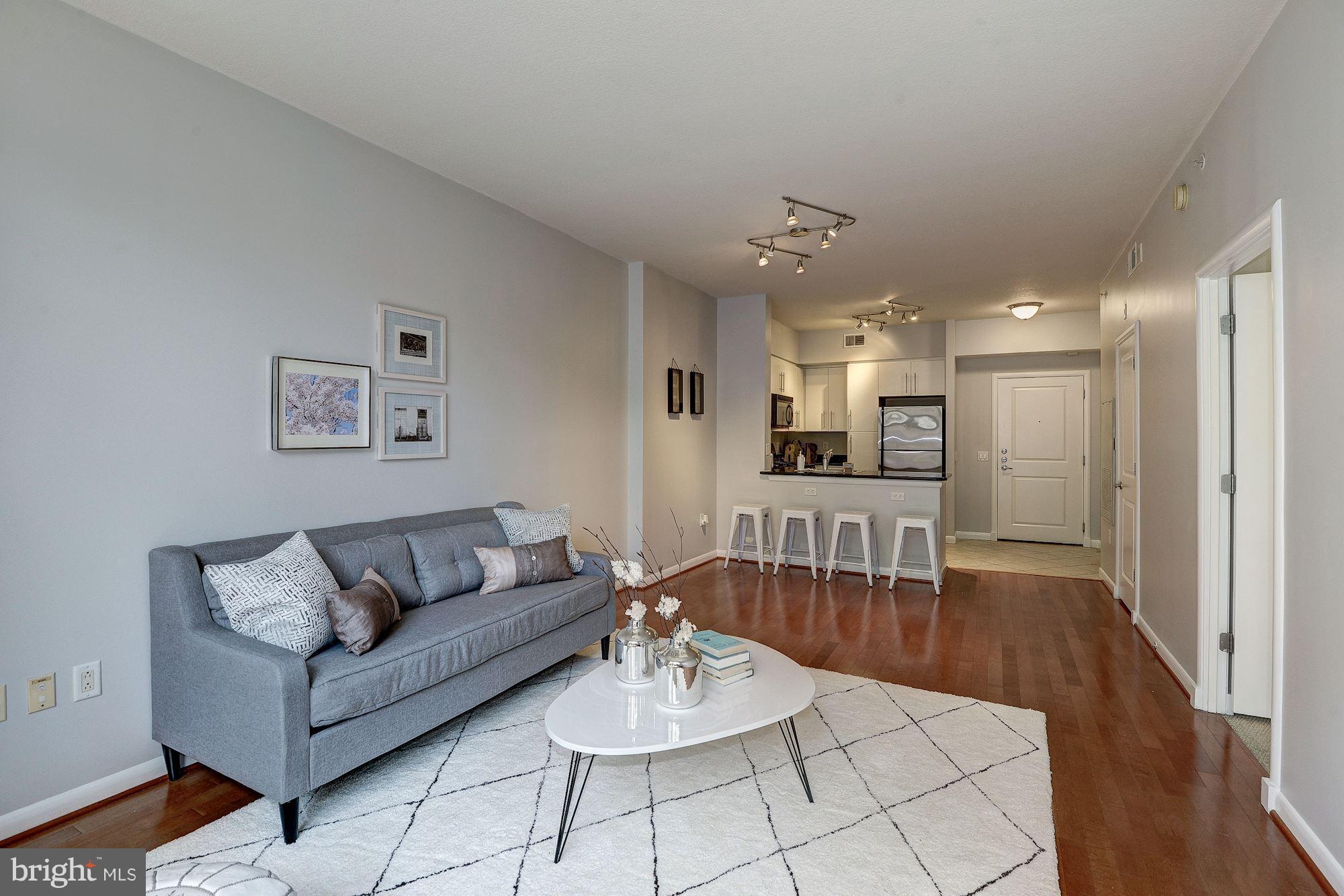 CLARENDON - Residential