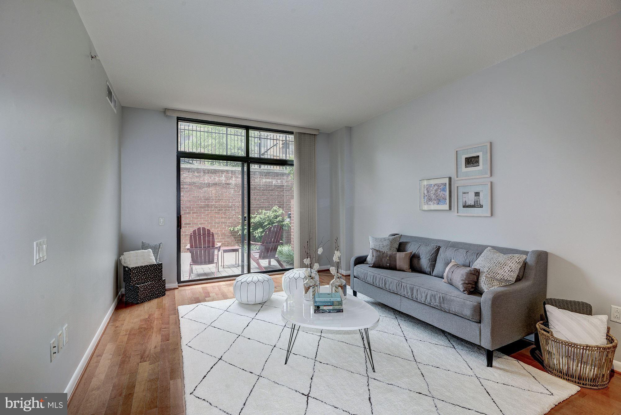 CLARENDON - Residential