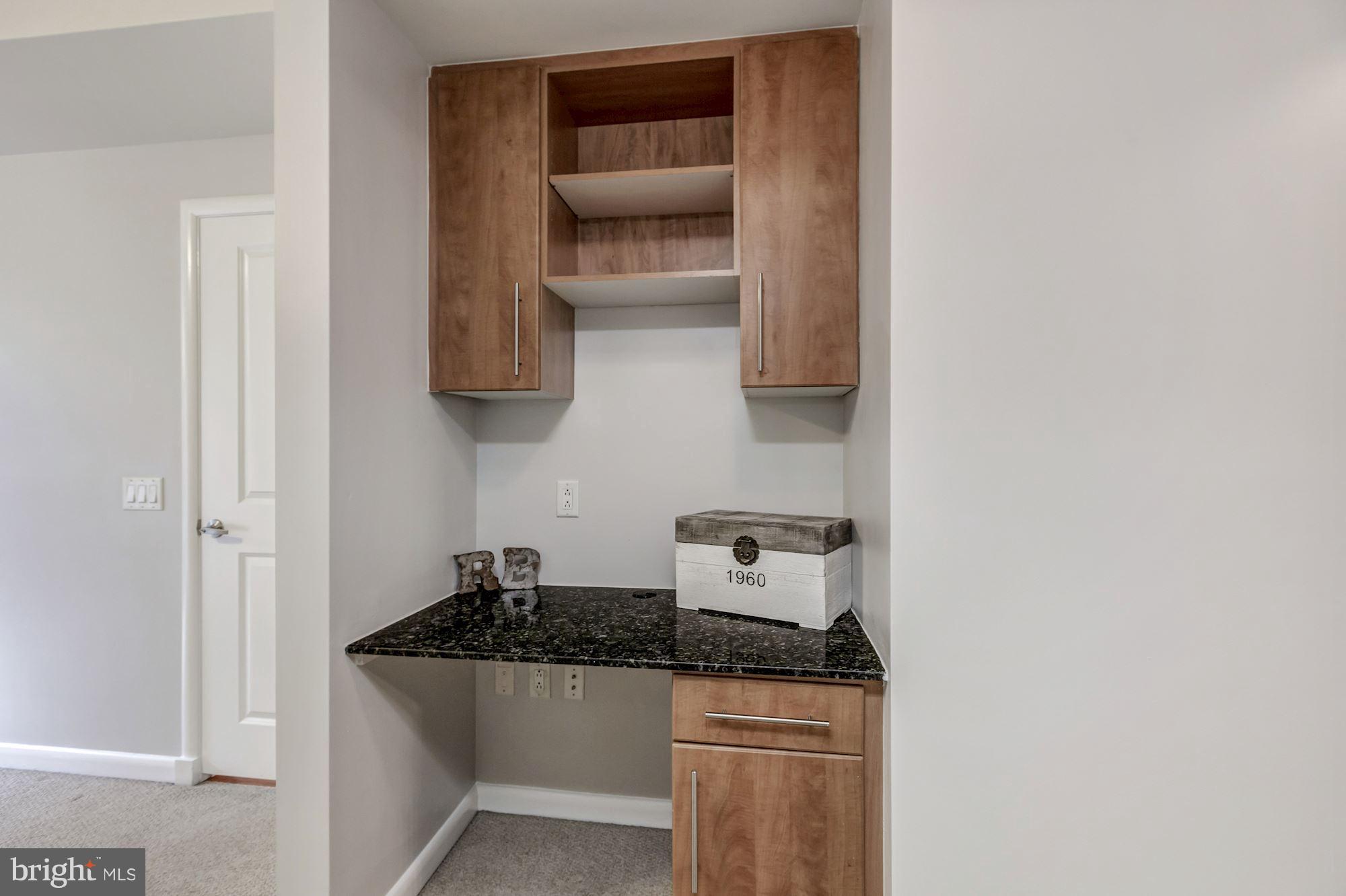 CLARENDON - Residential