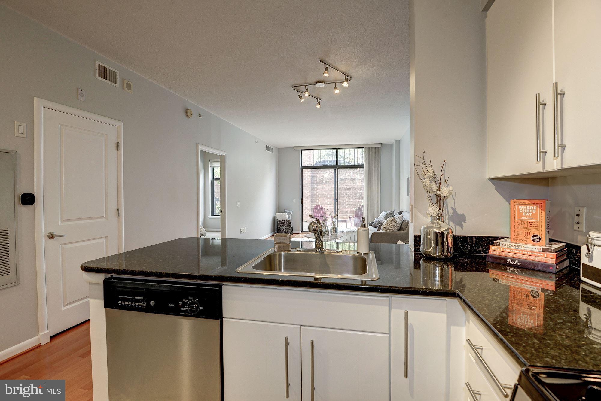 CLARENDON - Residential