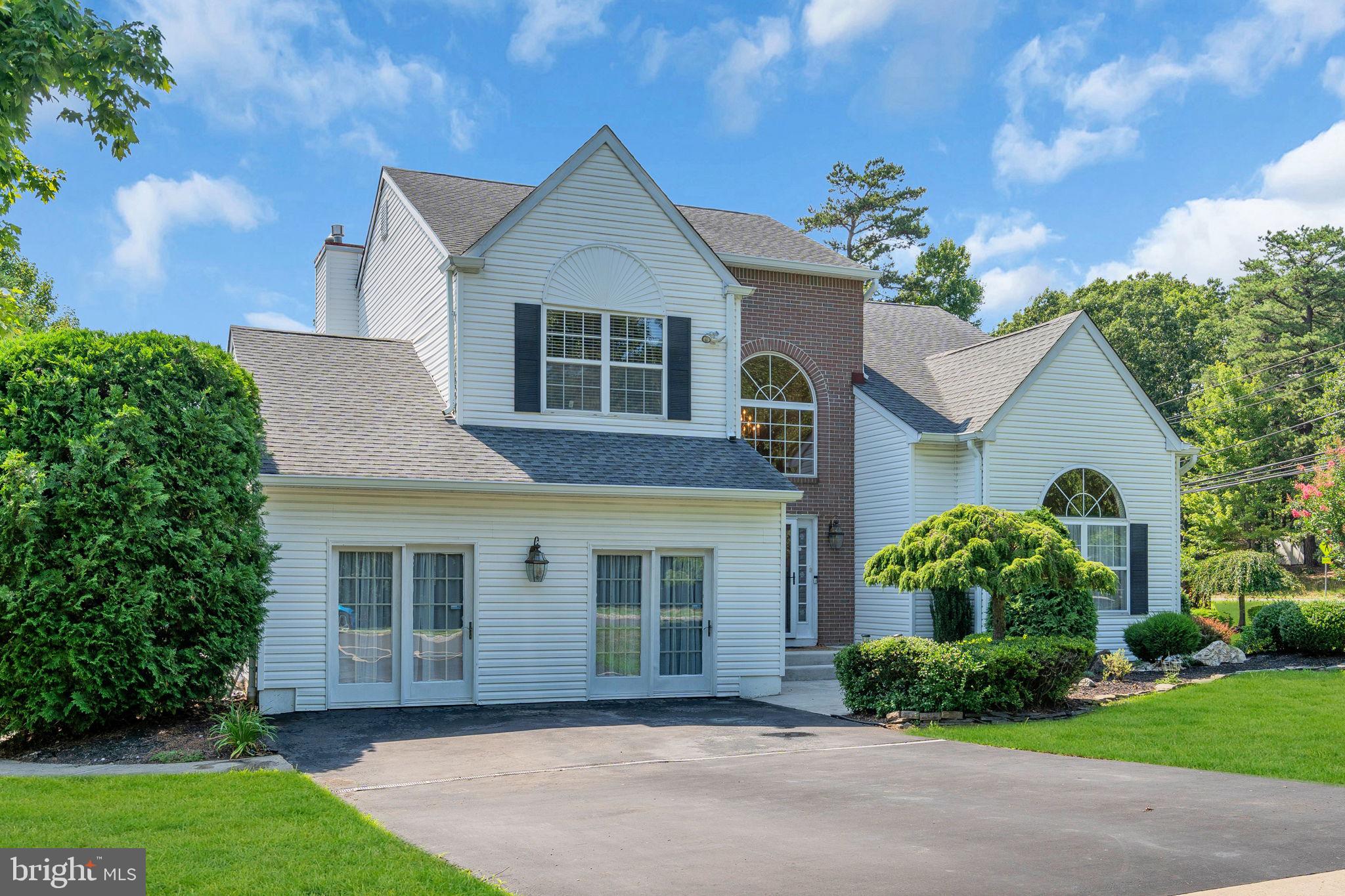 494 MEADOWOOD ROAD