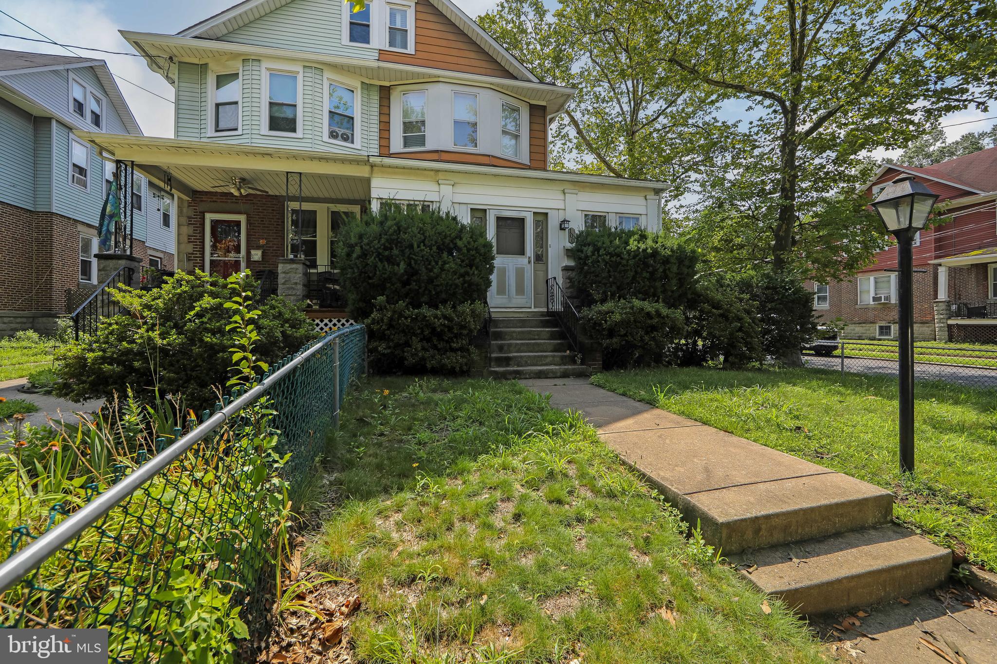 DOWNTOWN - Residential Lease