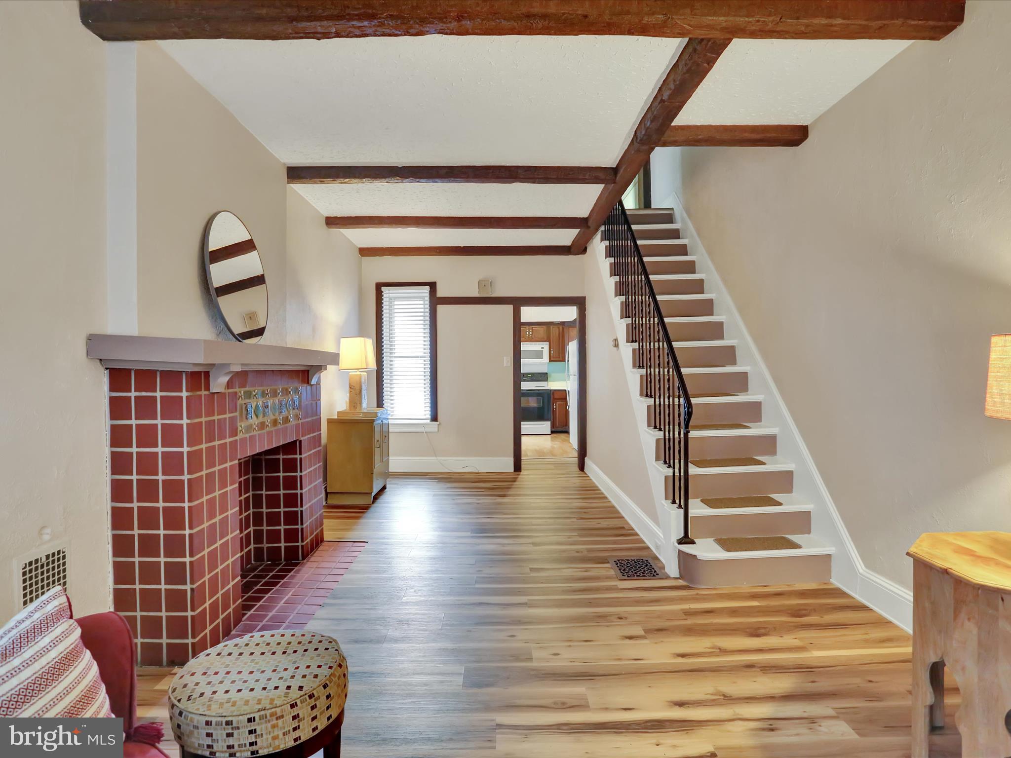 918 LOCUST STREET