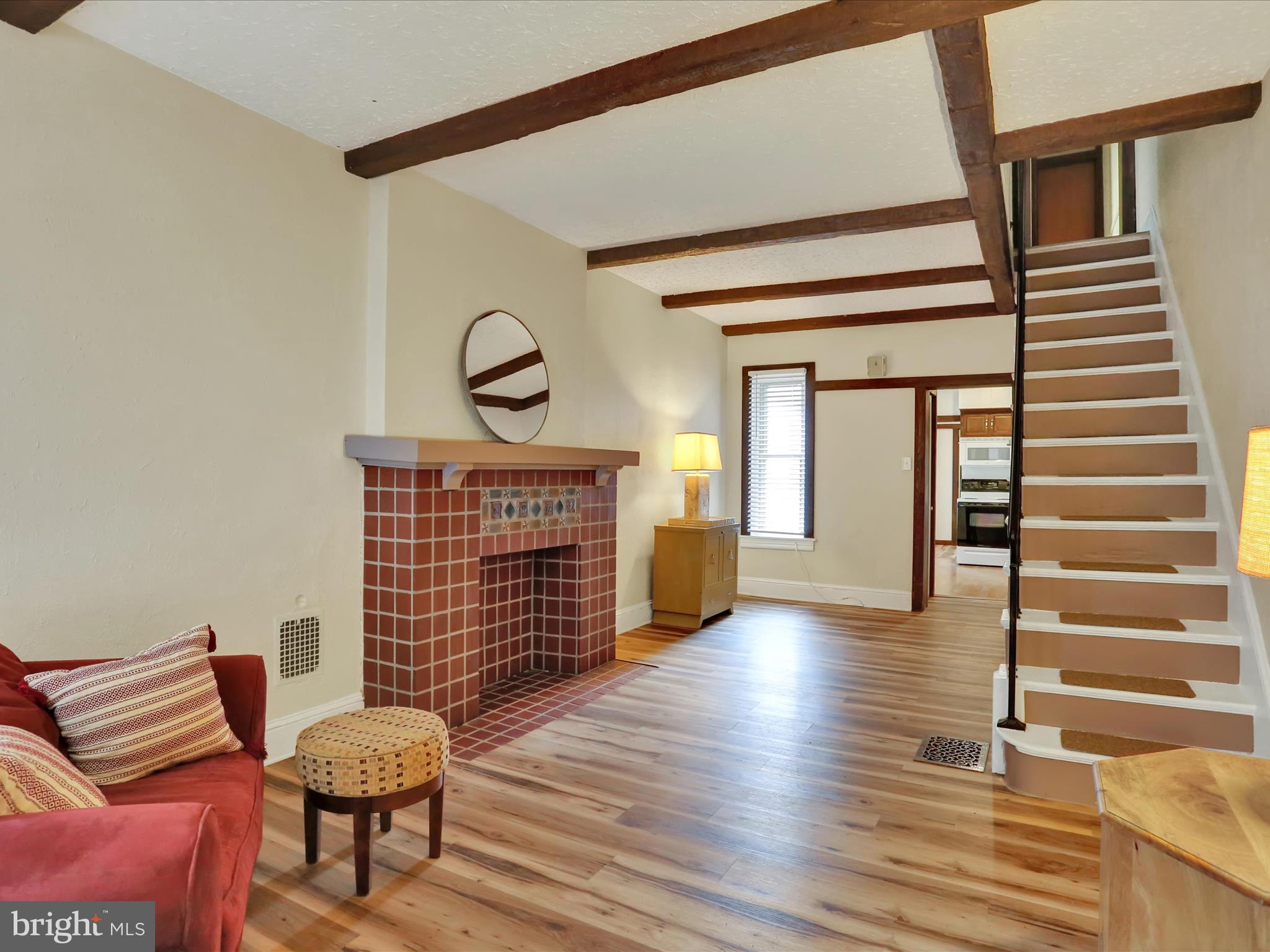 918 LOCUST STREET