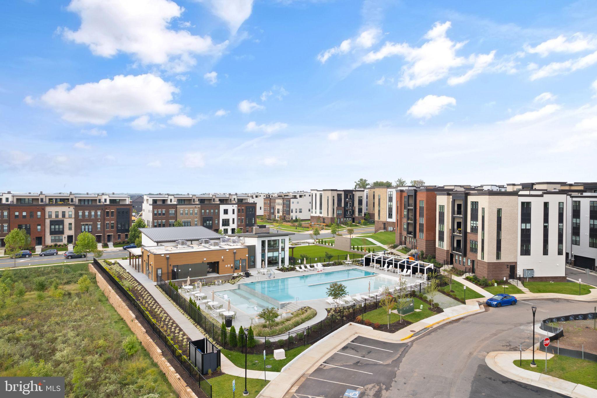 METRO WALK AT MOOREFIELD STATION - Residential