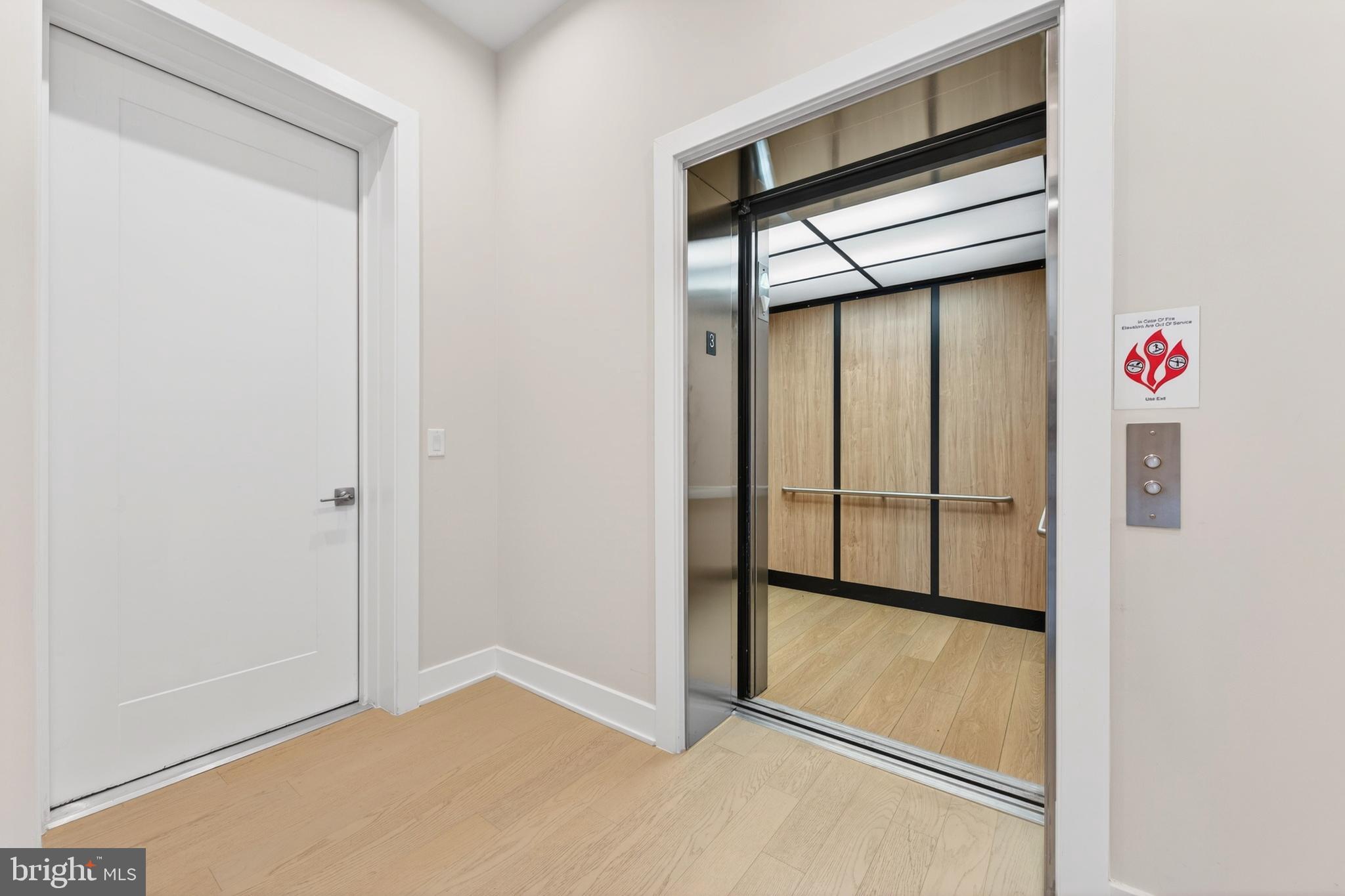 METRO WALK AT MOOREFIELD STATION - Residential