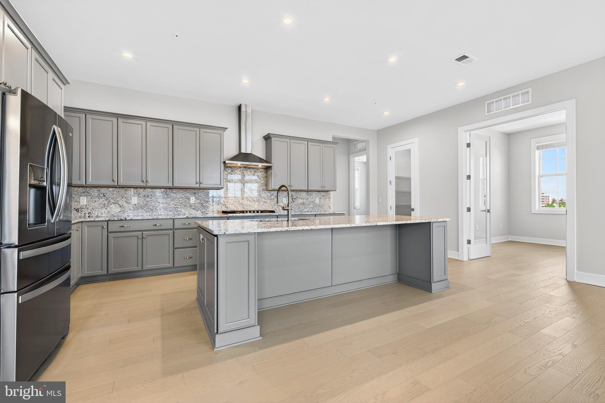 METRO WALK AT MOOREFIELD STATION - Residential