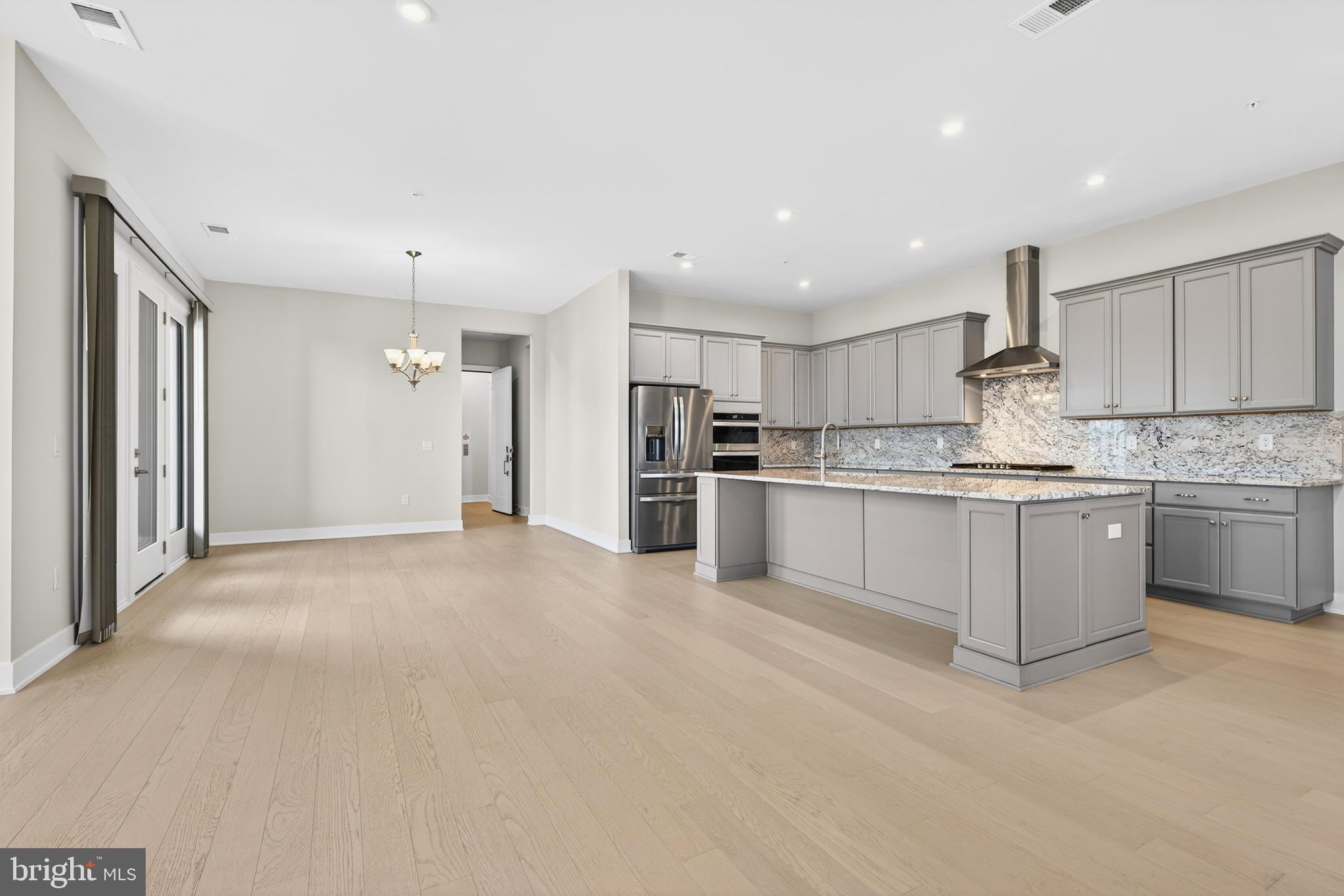 METRO WALK AT MOOREFIELD STATION - Residential