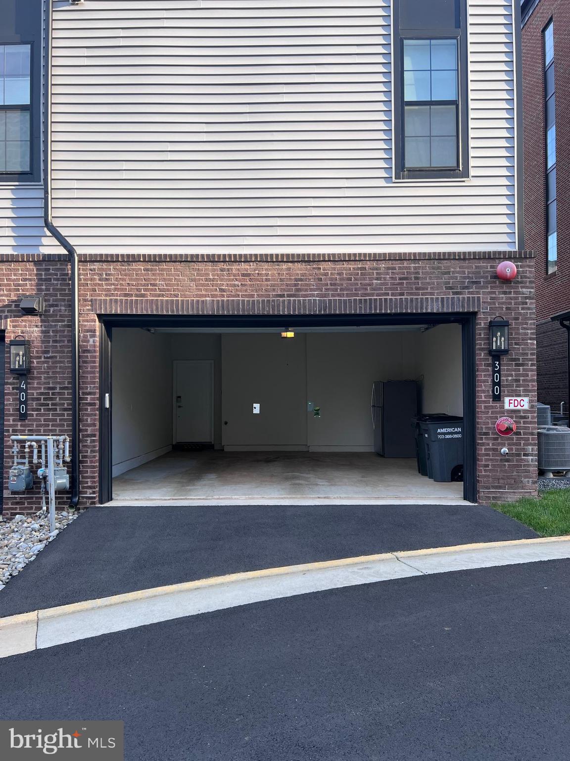 METRO WALK AT MOOREFIELD STATION - Residential