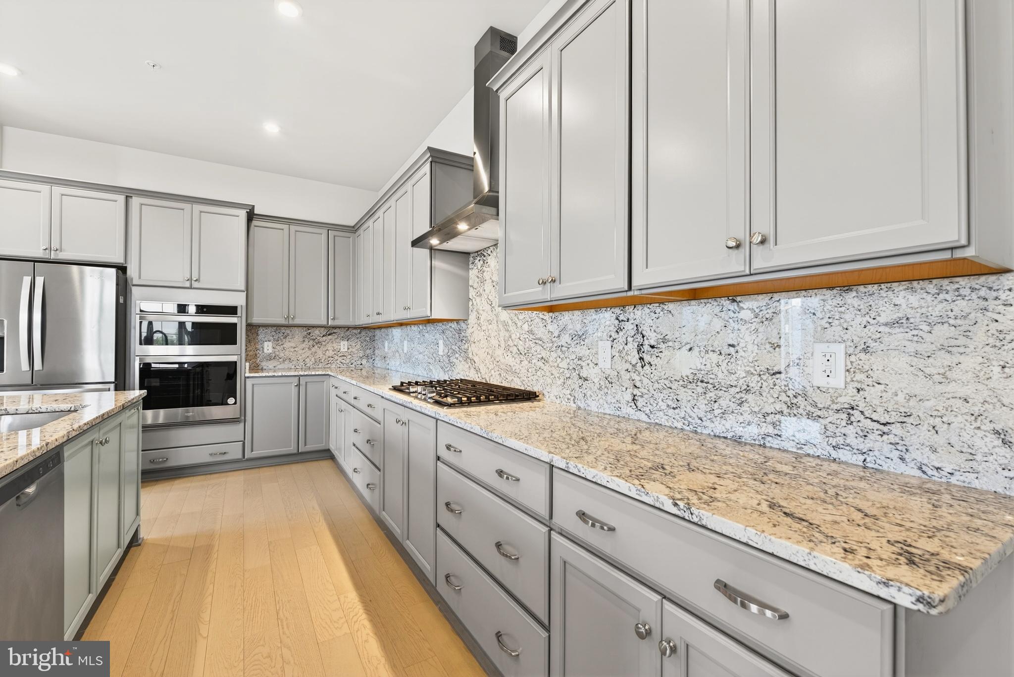 METRO WALK AT MOOREFIELD STATION - Residential