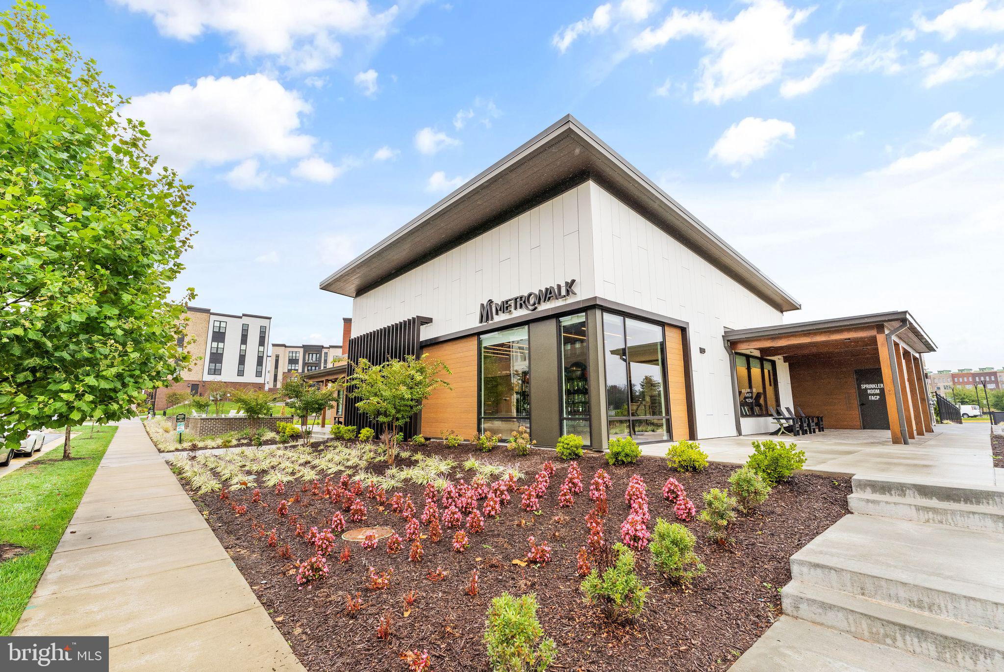 METRO WALK AT MOOREFIELD STATION - Residential