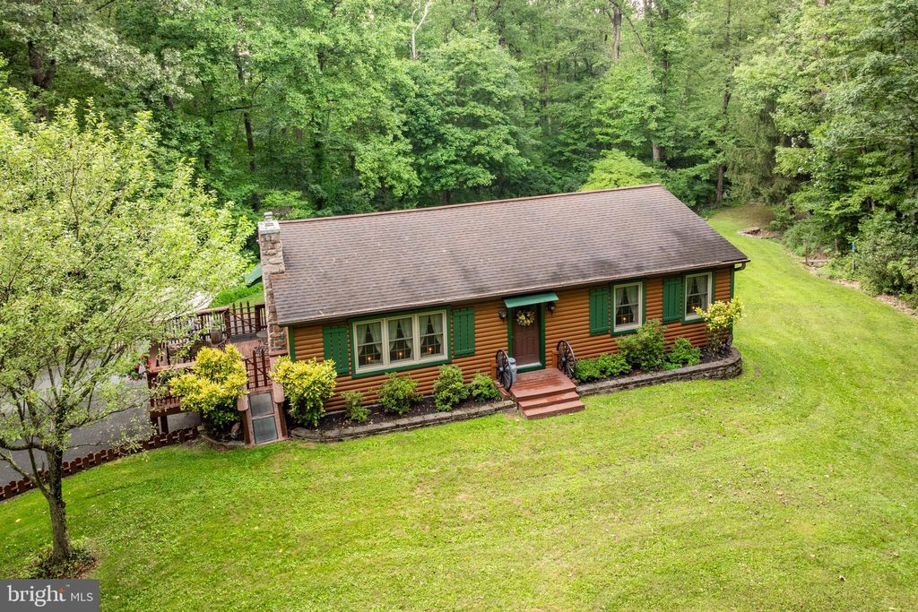 Photo of 200 Mohns Hill Road, REINHOLDS, PA 17569 (MLS # PALA2073828)