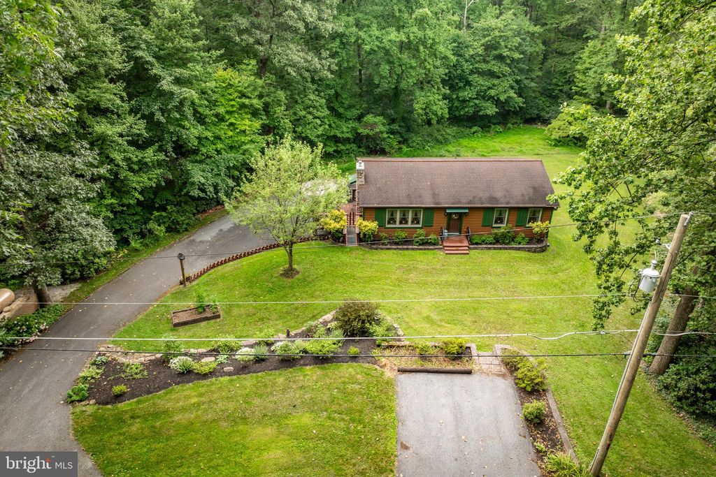 Photo of 200 Mohns Hill Road, REINHOLDS, PA 17569 (MLS # PALA2073828)