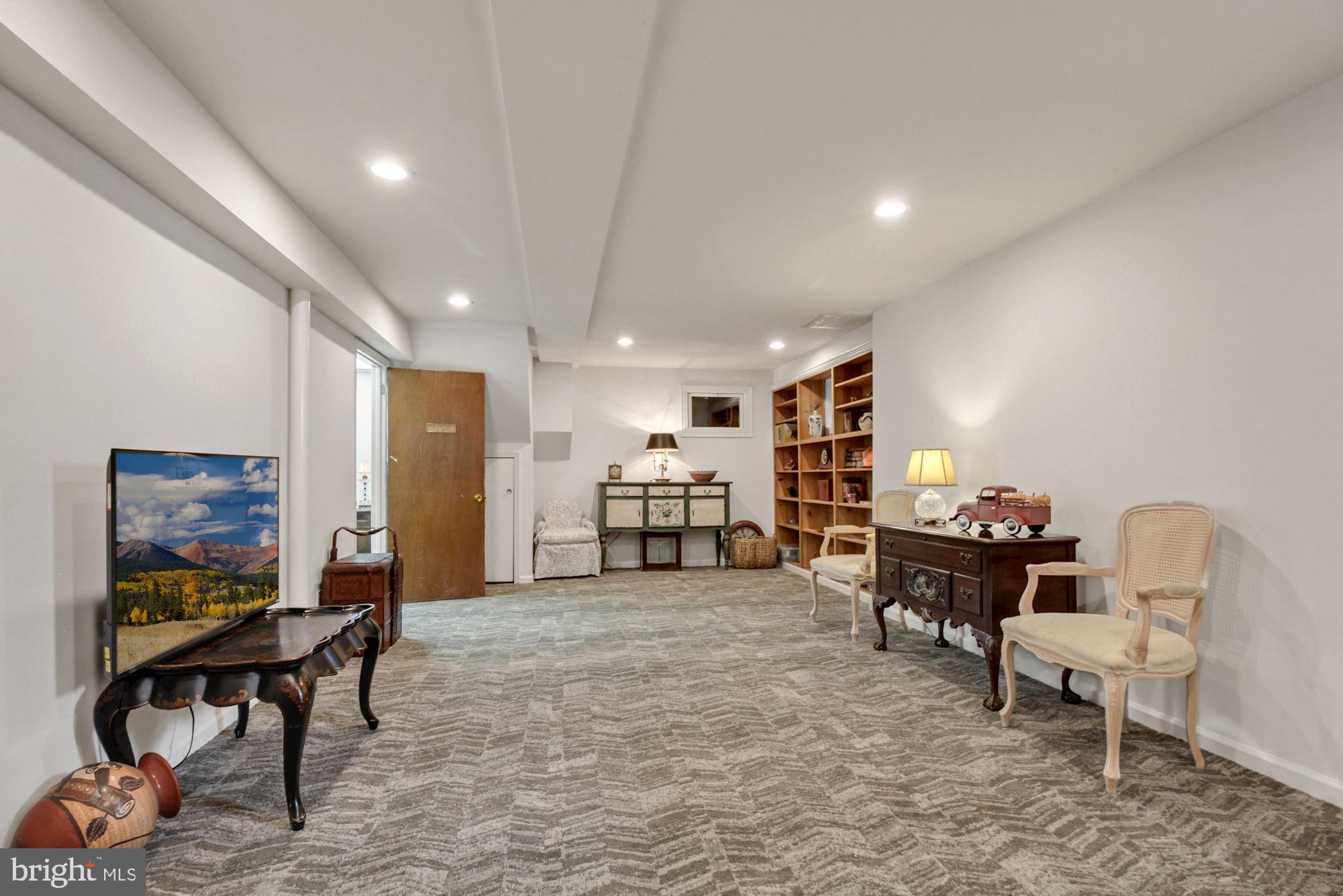 MAPLEWOOD - Residential