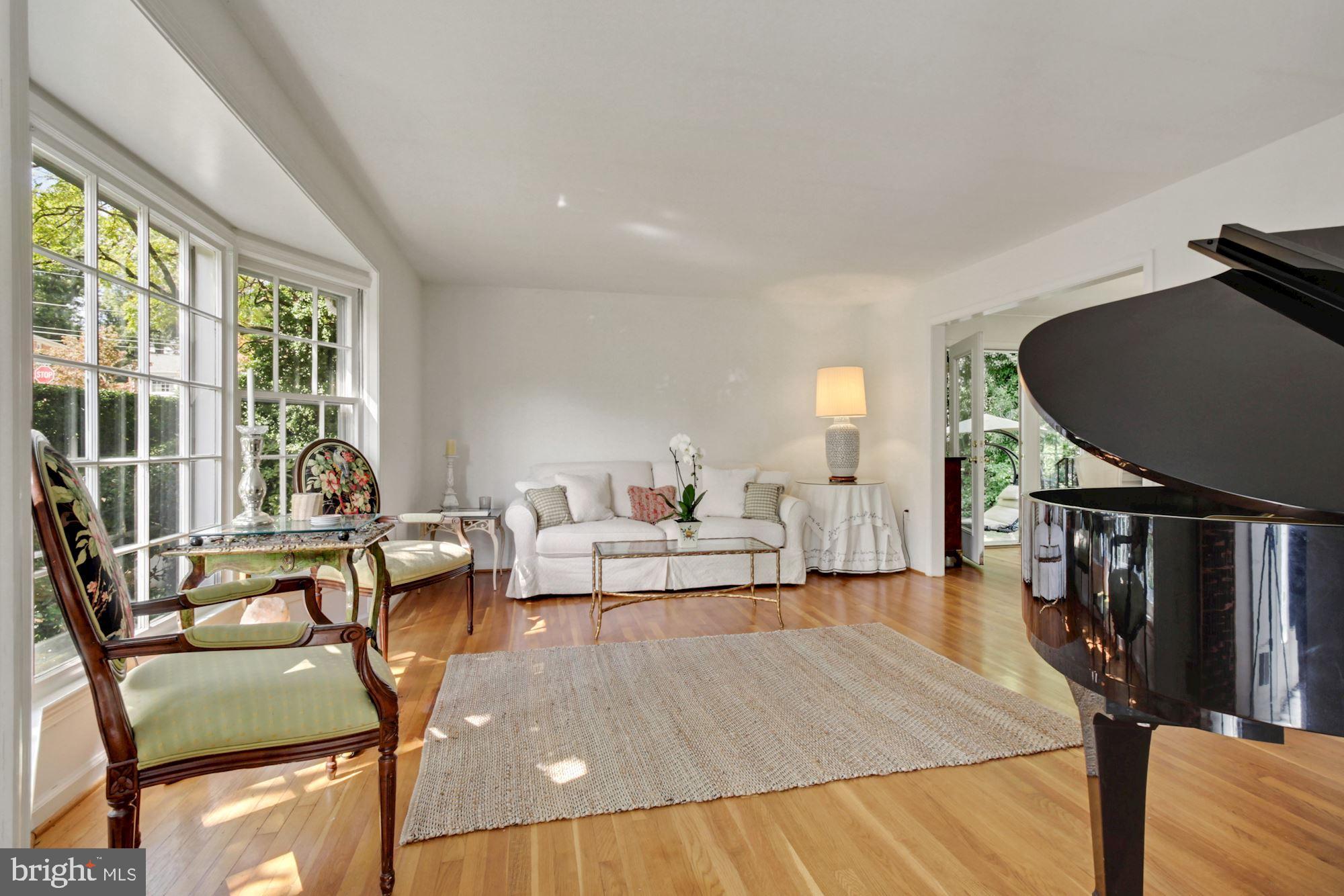 MAPLEWOOD - Residential