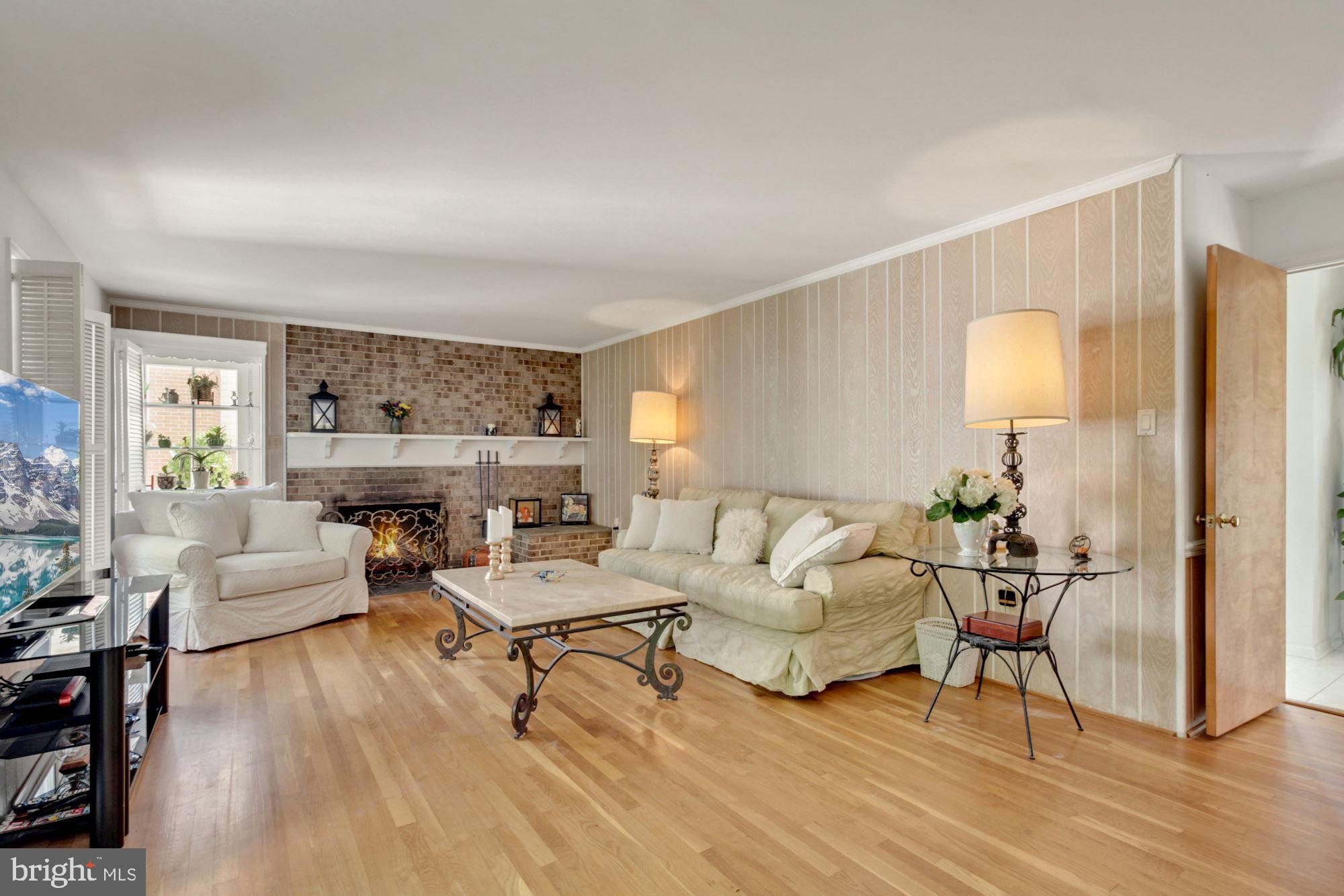 MAPLEWOOD - Residential