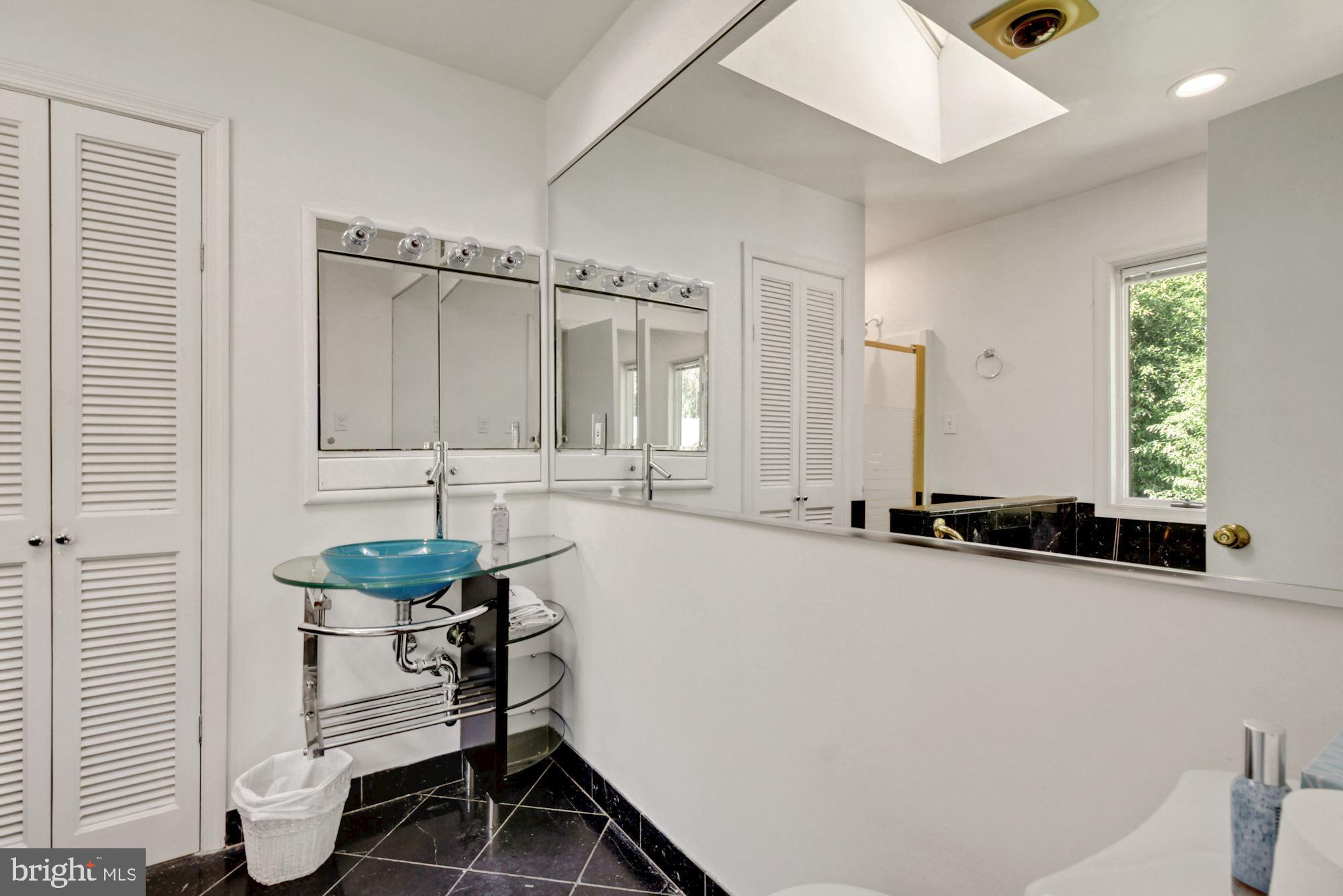 MAPLEWOOD - Residential