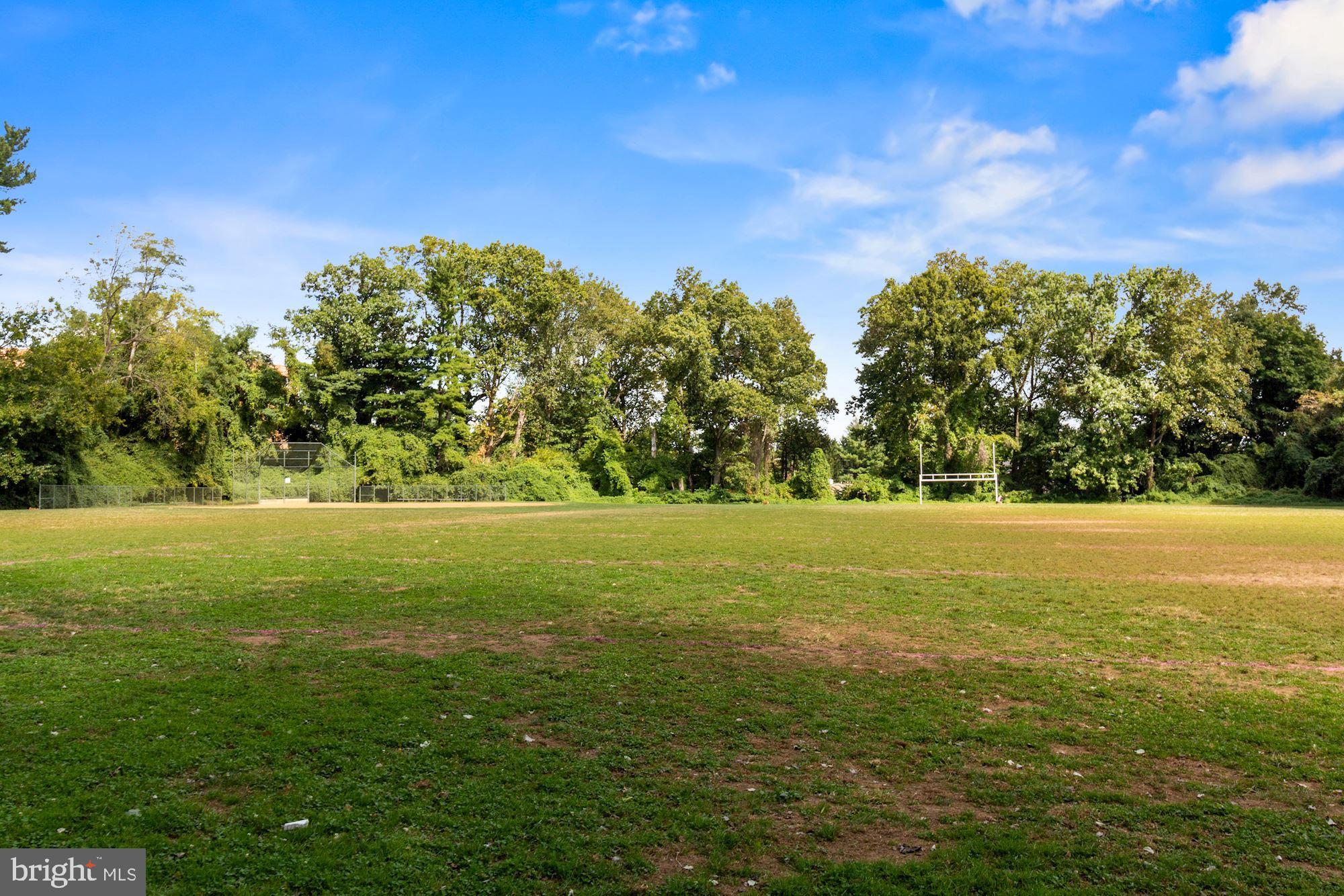 MAPLEWOOD - Residential