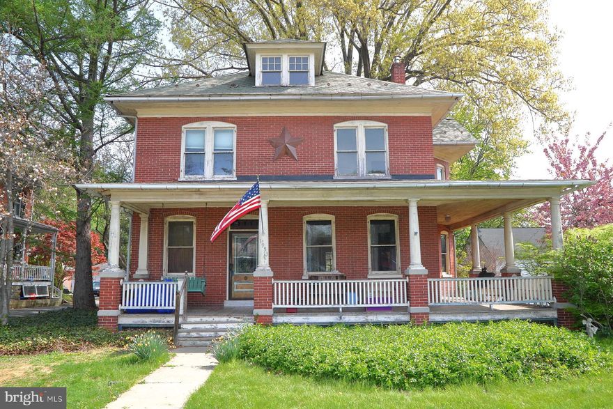 Up For Grabs! Here's your chance to restore this property to make it a gorgeous treasure. It has amazing space, chestnut woodwork, wood floors and so  much more. Bring your paint brush, tools and imagination. There is so much to see. The back yard is even like it's own private park. Do not wait, see it today.