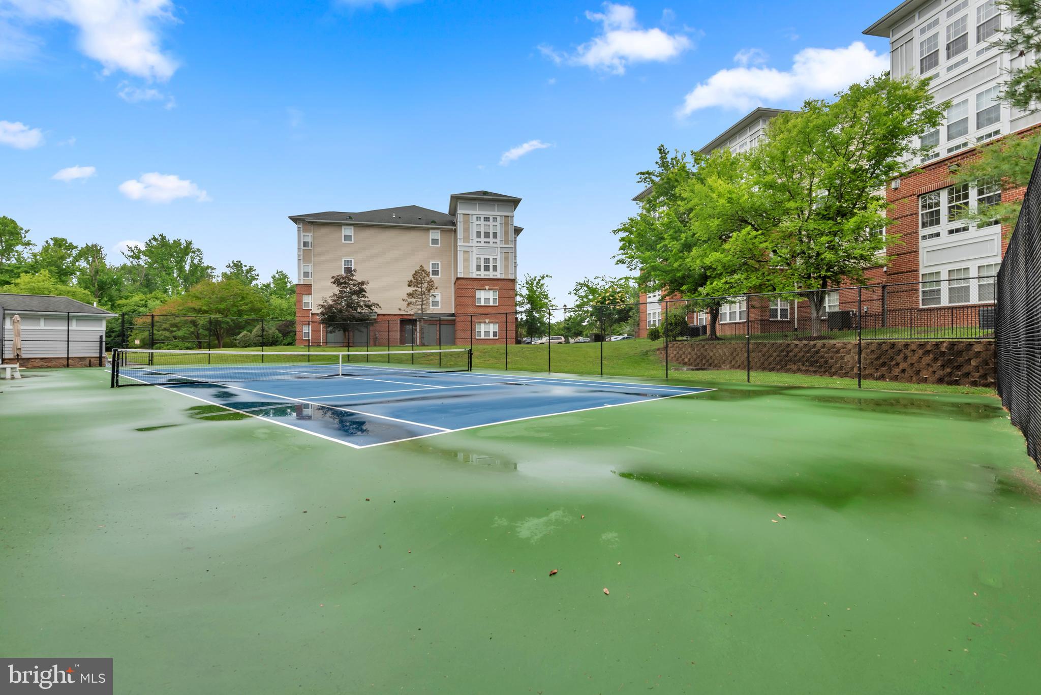 CAMERON GROVE - Residential