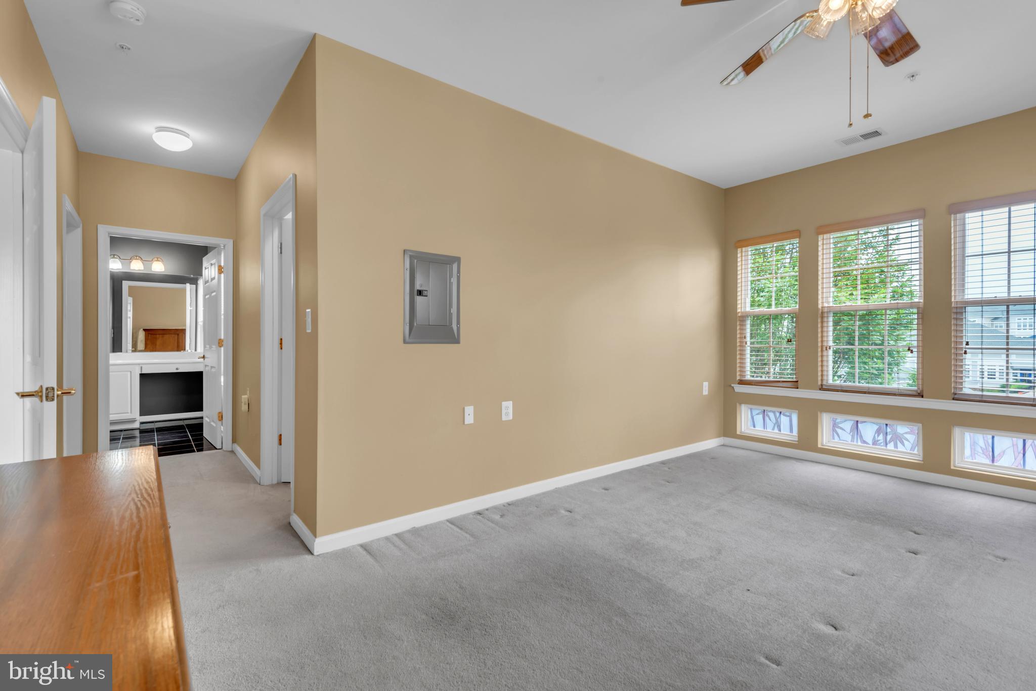 CAMERON GROVE - Residential