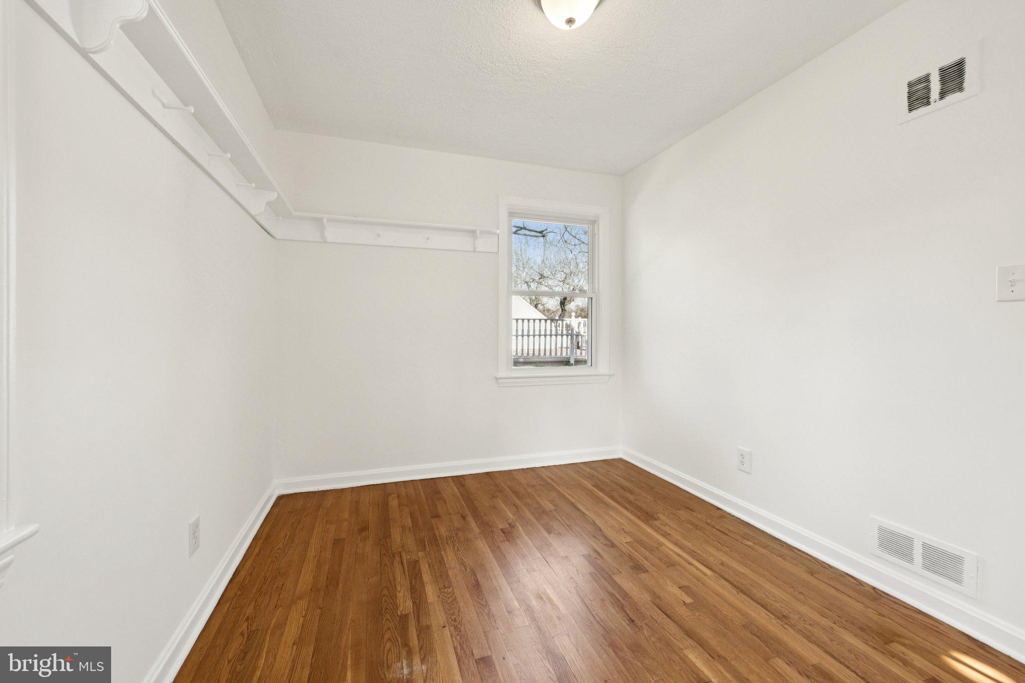 BEL AIR - Residential