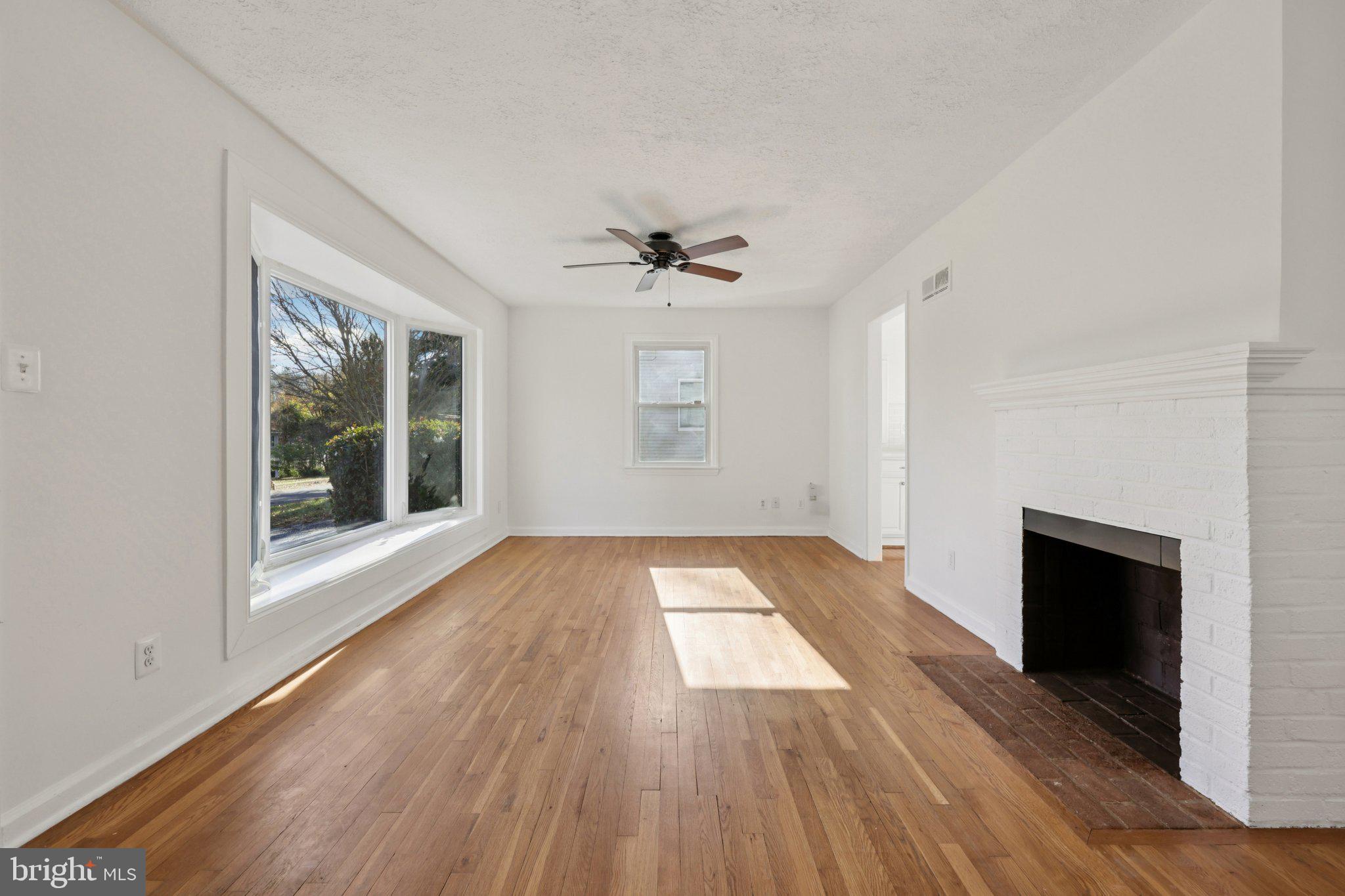 BEL AIR - Residential