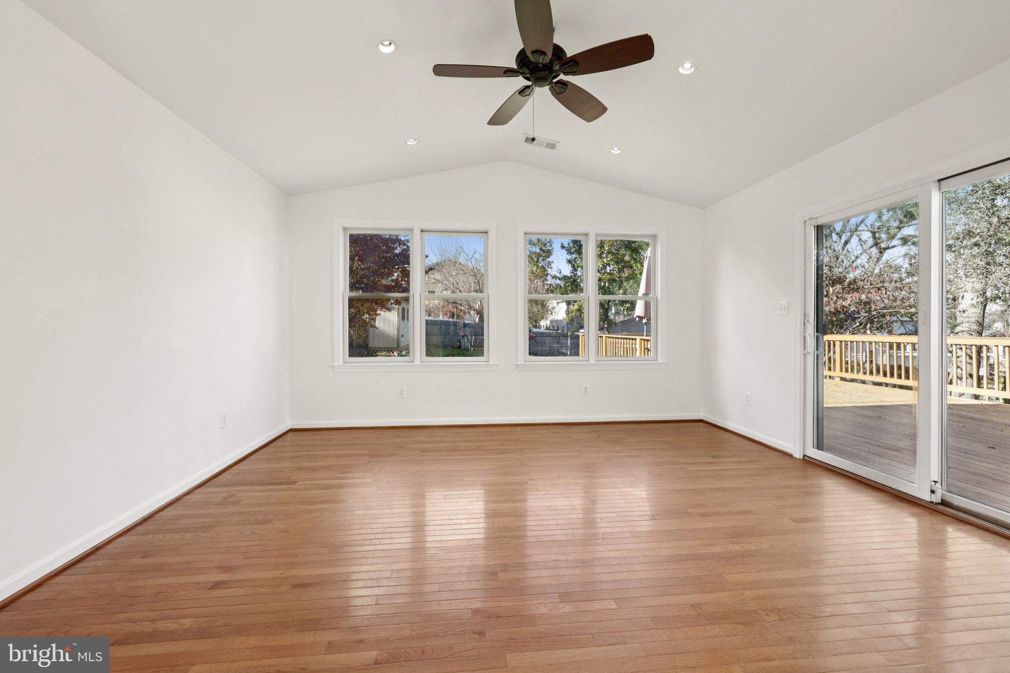 BEL AIR - Residential