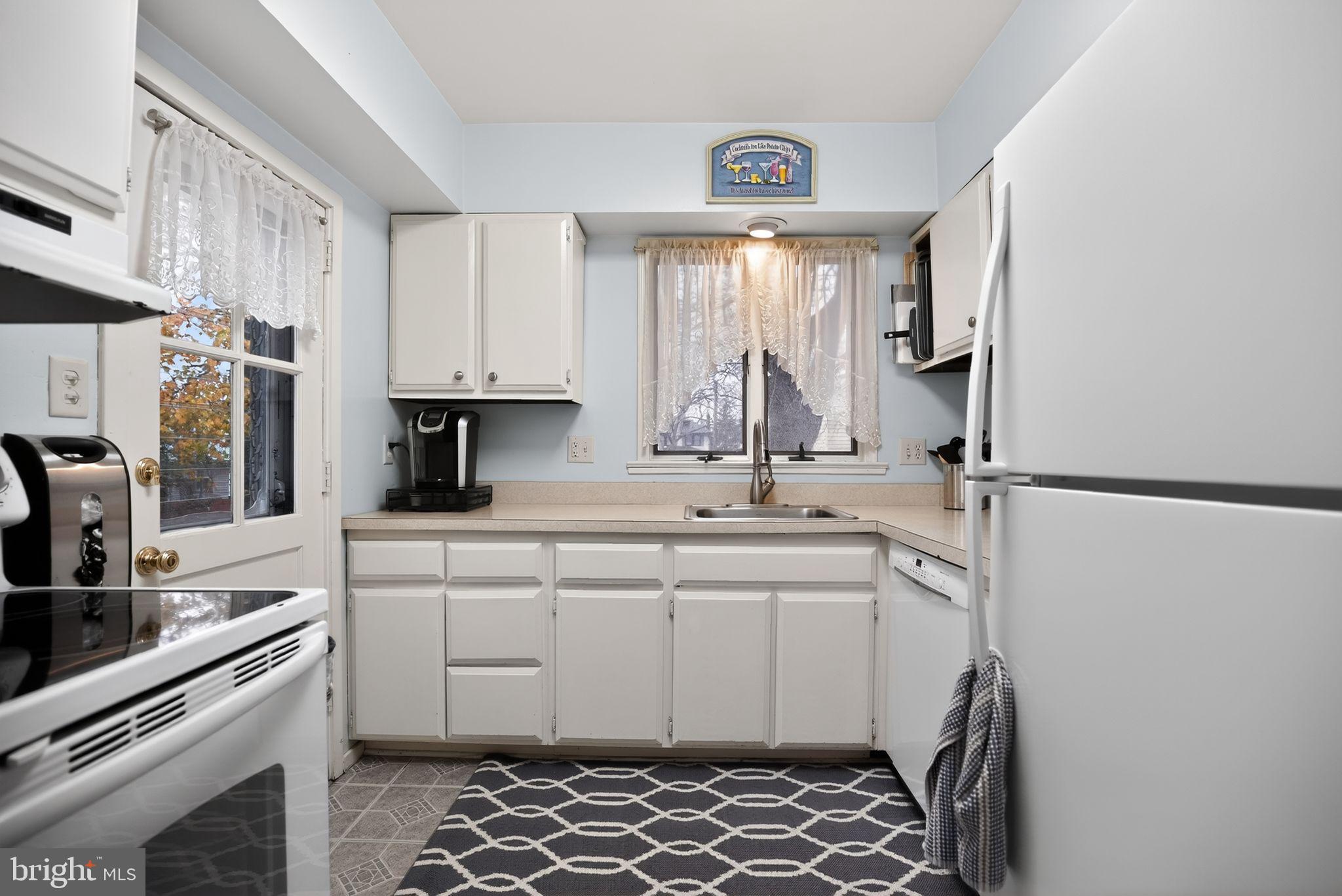 GLENSIDE - Residential