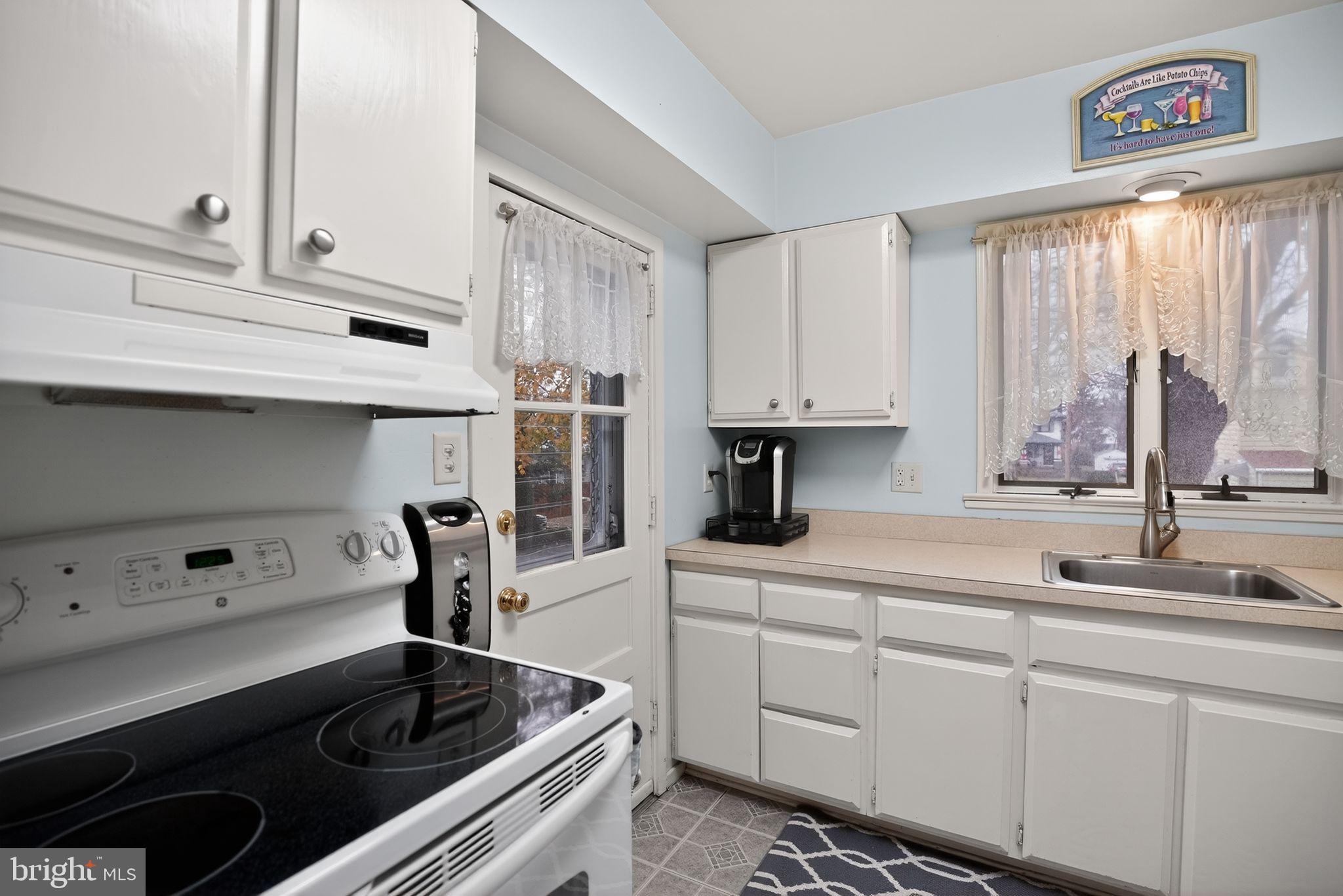 GLENSIDE - Residential