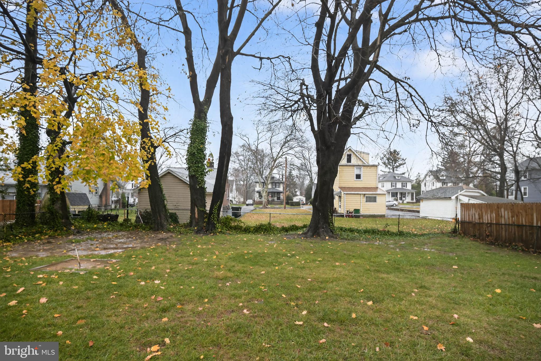 GLENSIDE - Residential