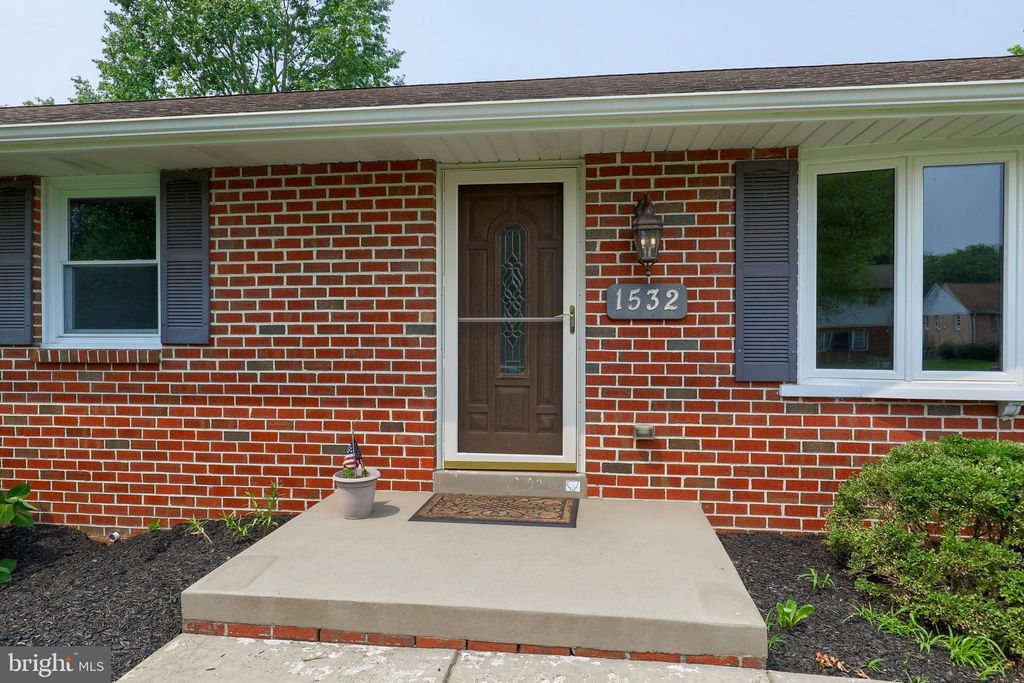 Photo of 1532 DUFF LAND DR, LANDISVILLE, PA 17538 (MLS # PALA2037778)