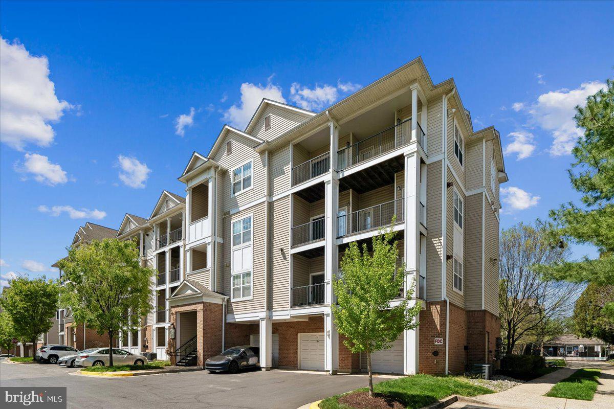 ASHMORE AT GERMANOWN COMMUNITY - Residential